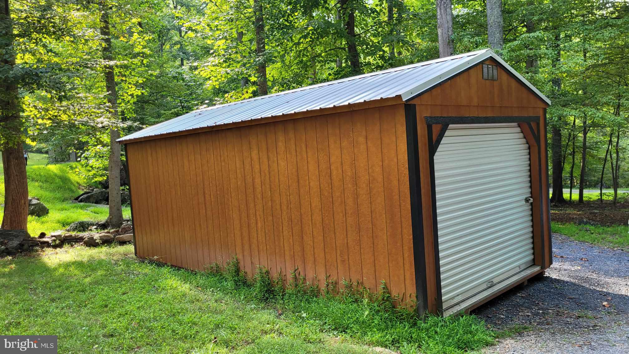 1831 WILDCAT HOLLOW ROAD