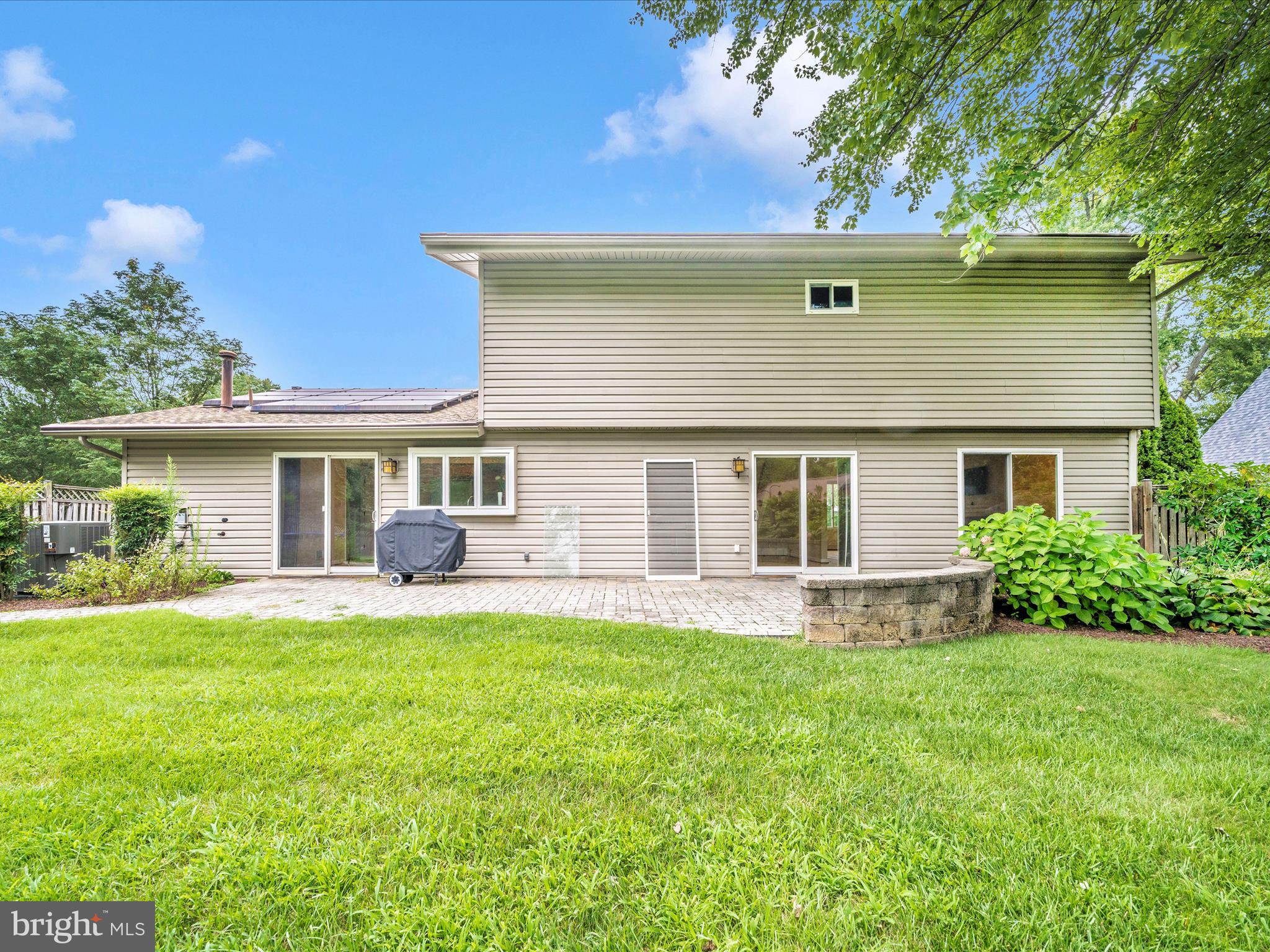 BROOKVILLE KNOLLS - Residential Lease