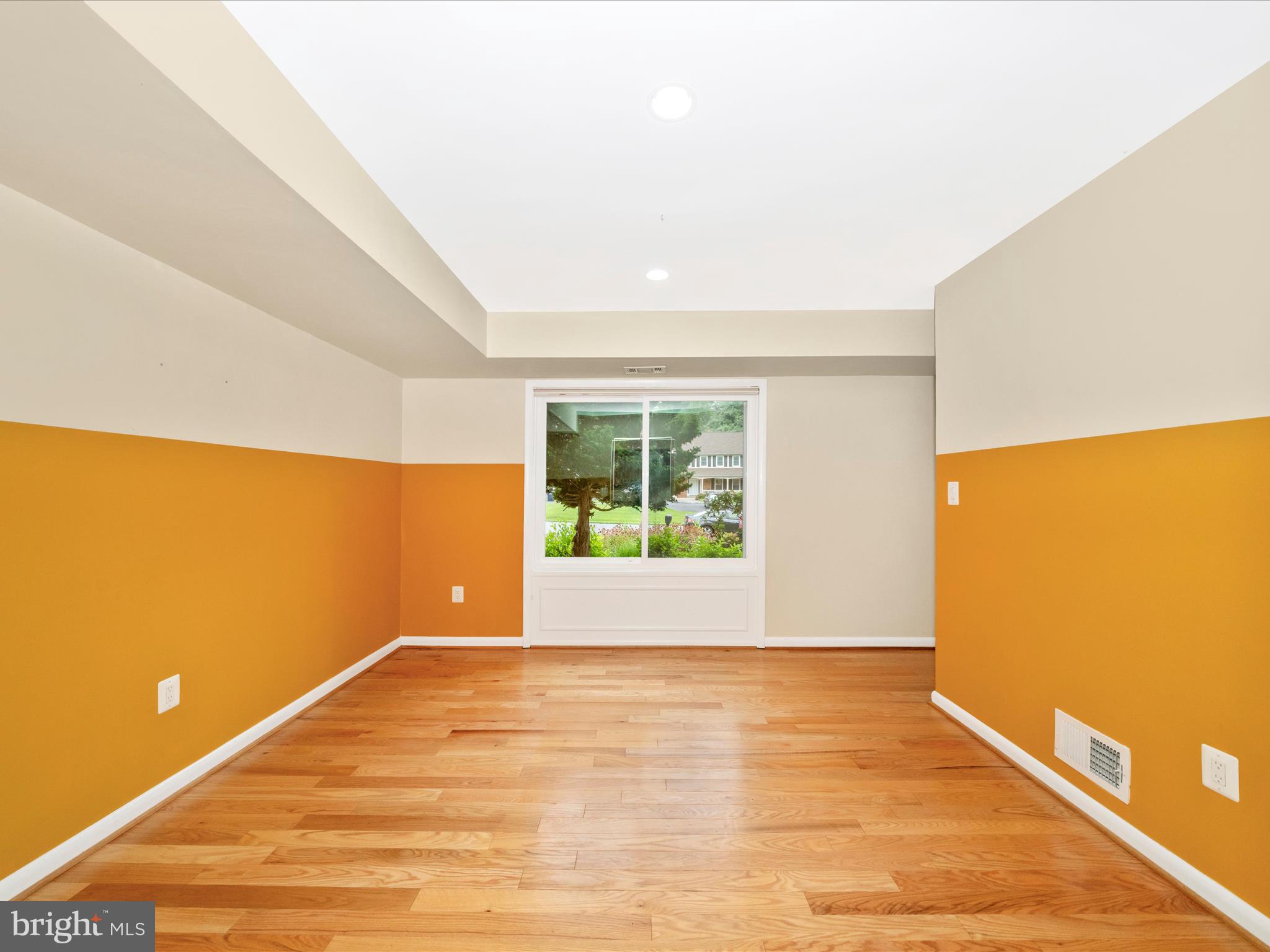 BROOKVILLE KNOLLS - Residential Lease