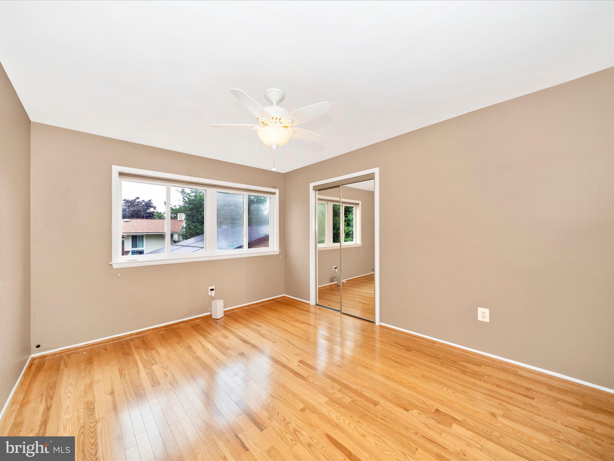 BROOKVILLE KNOLLS - Residential Lease