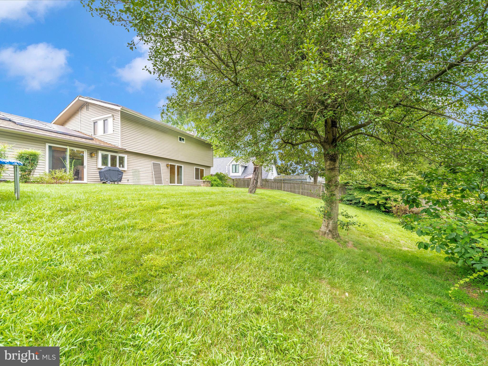 BROOKVILLE KNOLLS - Residential Lease