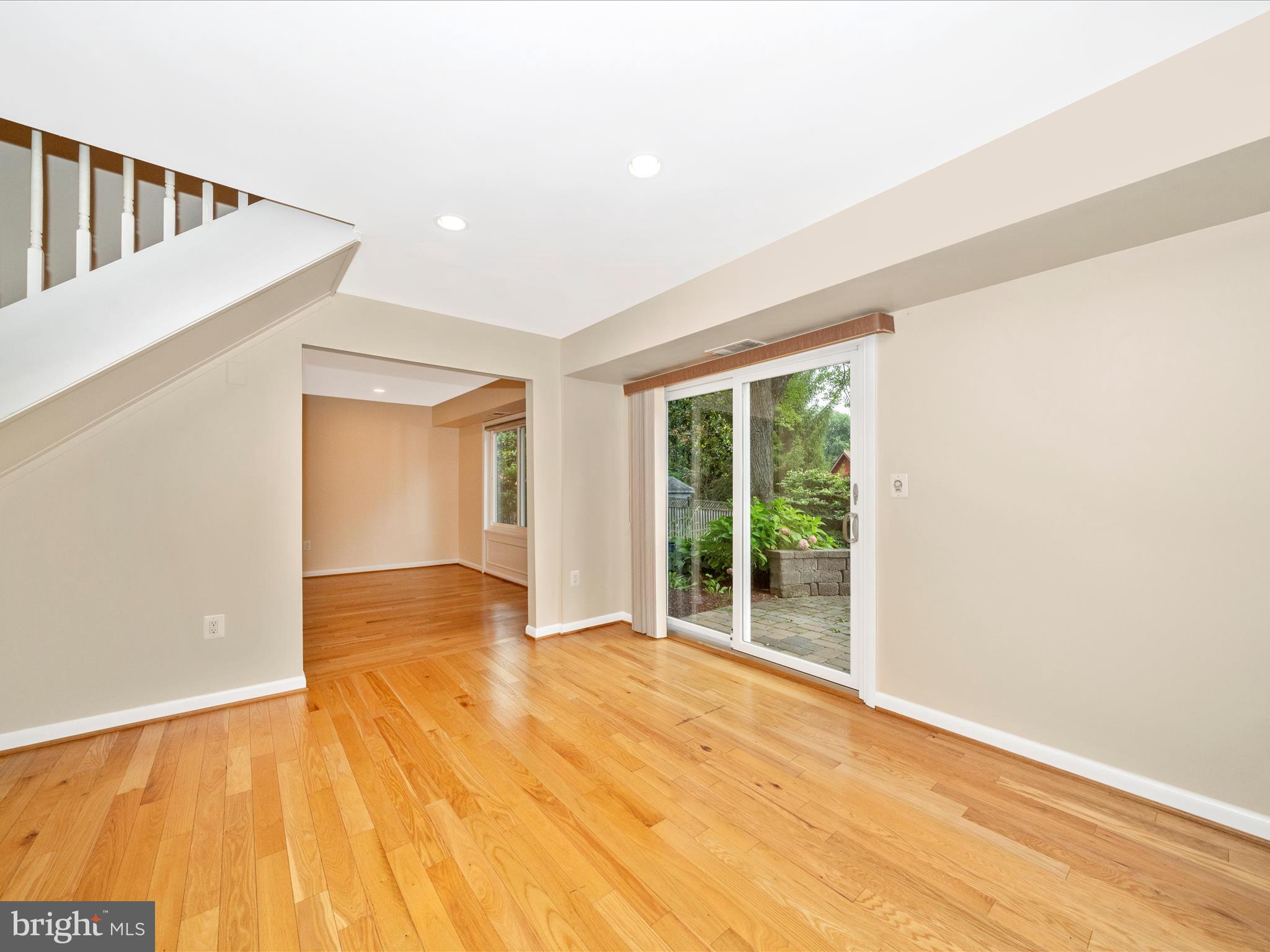 BROOKVILLE KNOLLS - Residential Lease