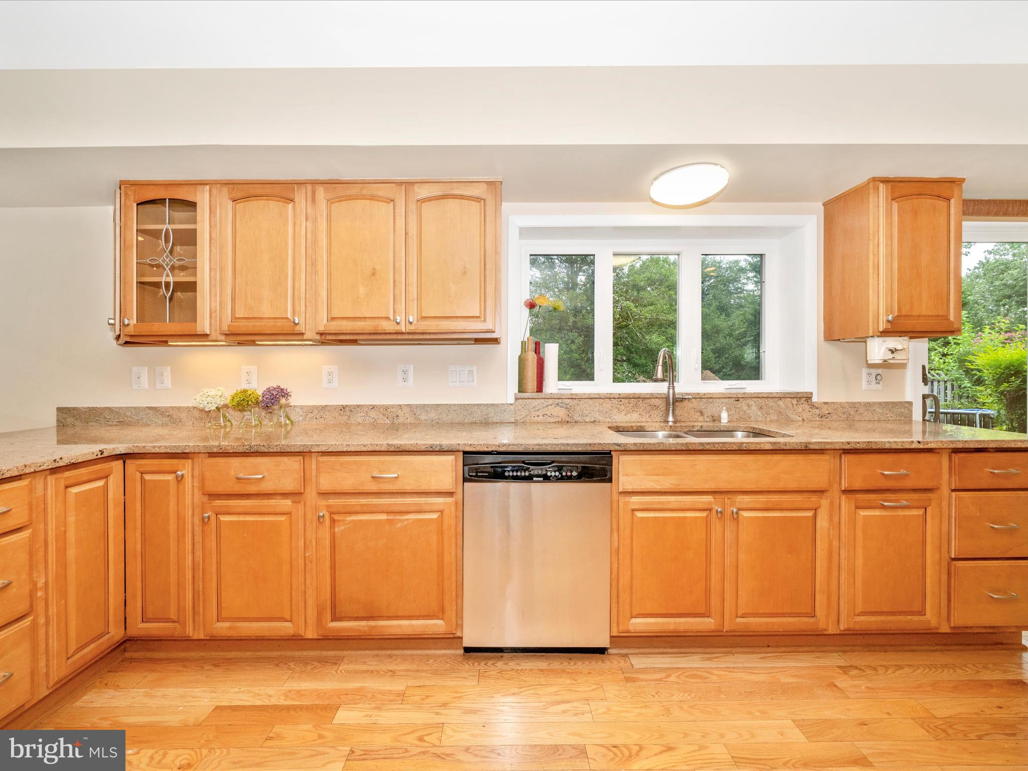 BROOKVILLE KNOLLS - Residential Lease