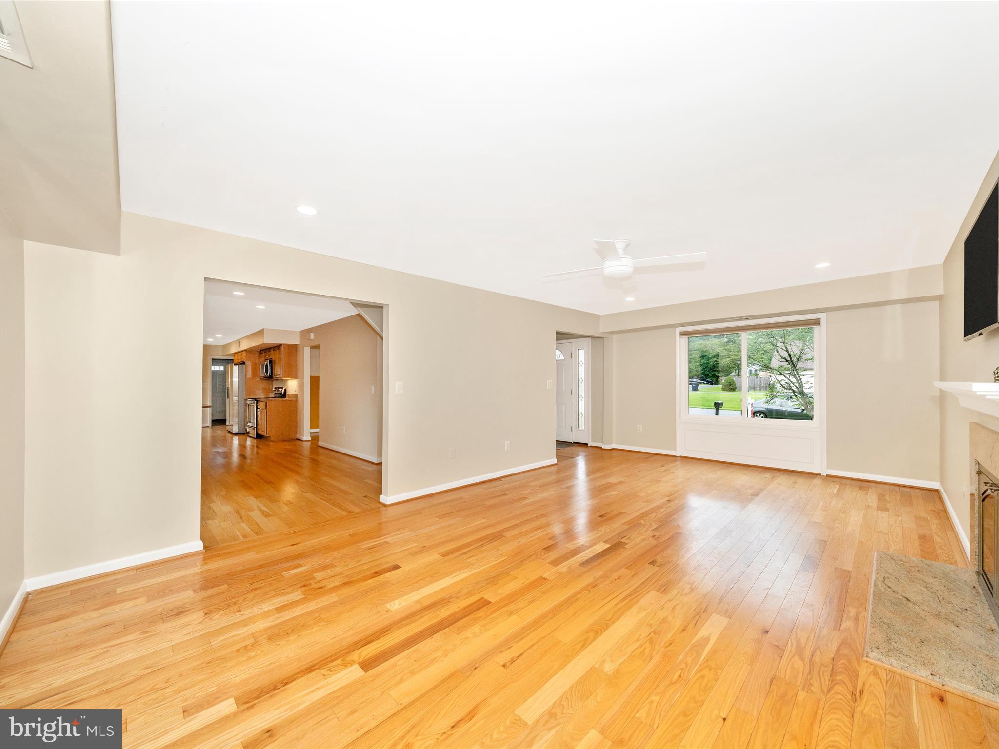 BROOKVILLE KNOLLS - Residential Lease