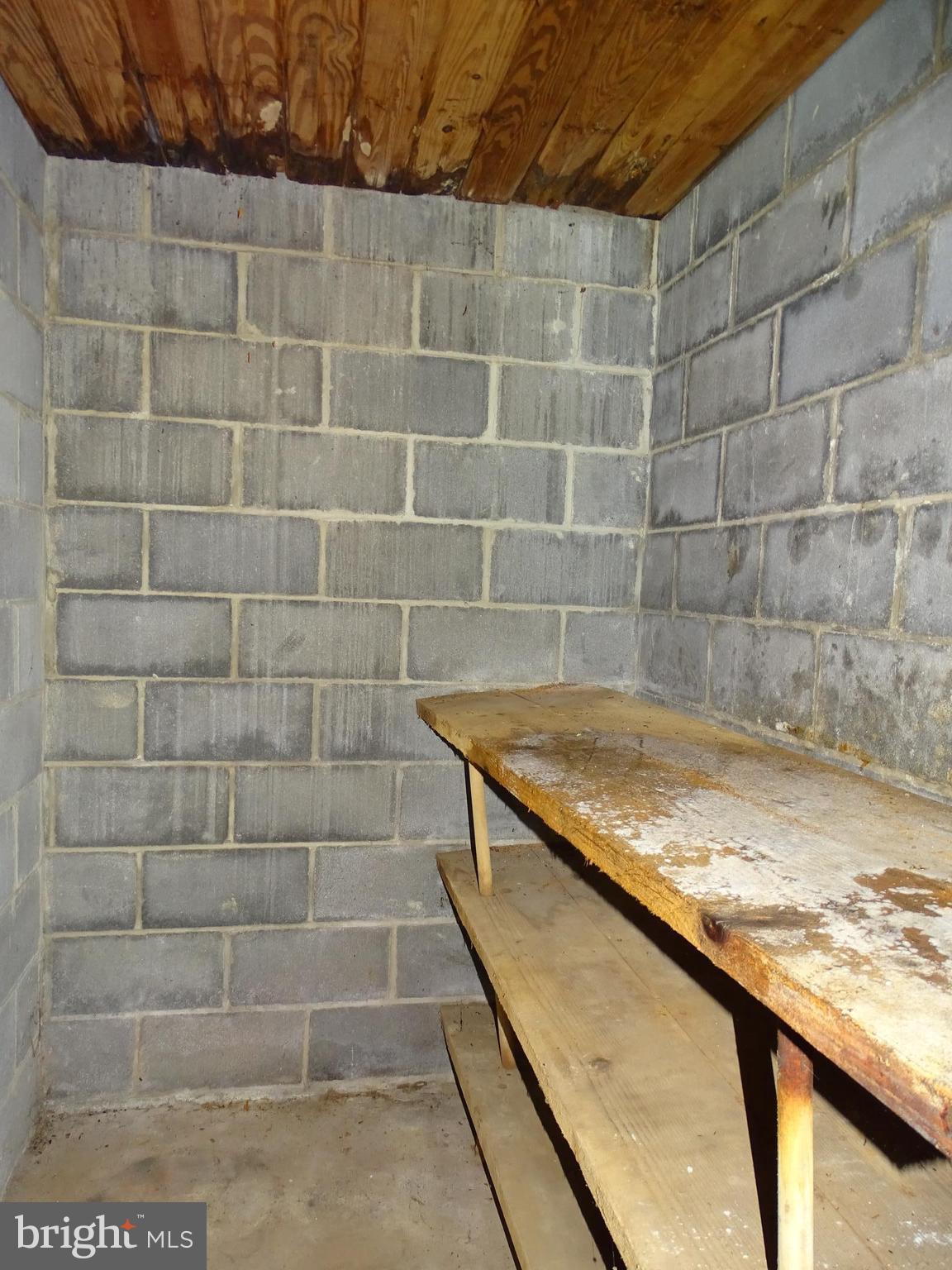 FRIENDSHIP VILLAGE RD - Residential Lease