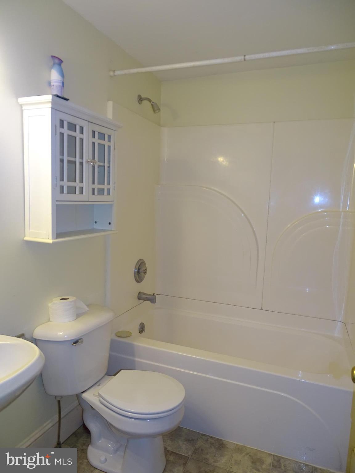 FRIENDSHIP VILLAGE RD - Residential Lease