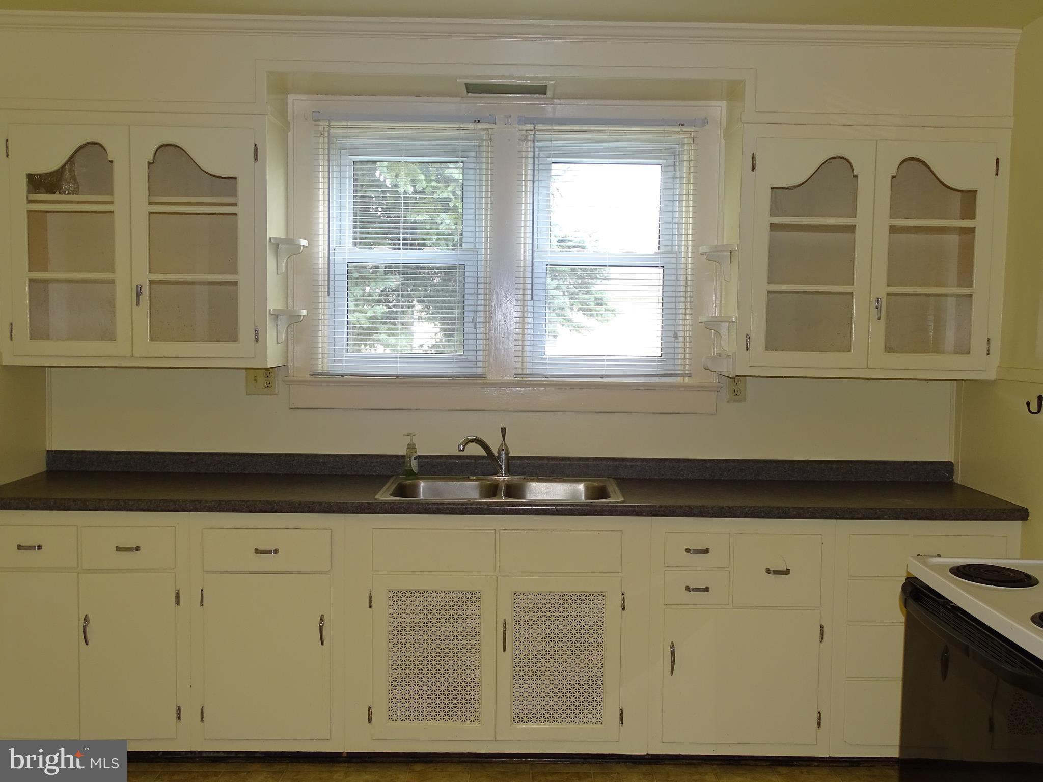 FRIENDSHIP VILLAGE RD - Residential Lease