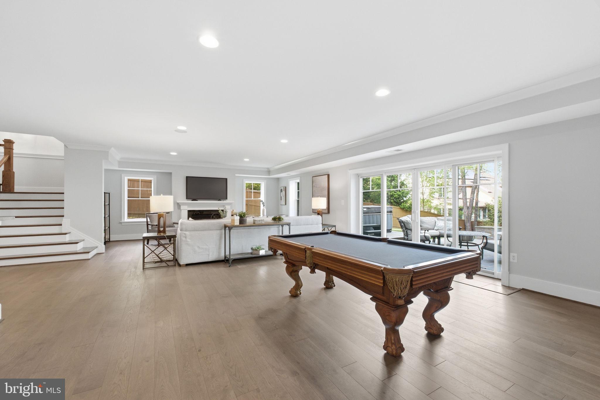 NORTH ARLINGTON - Residential