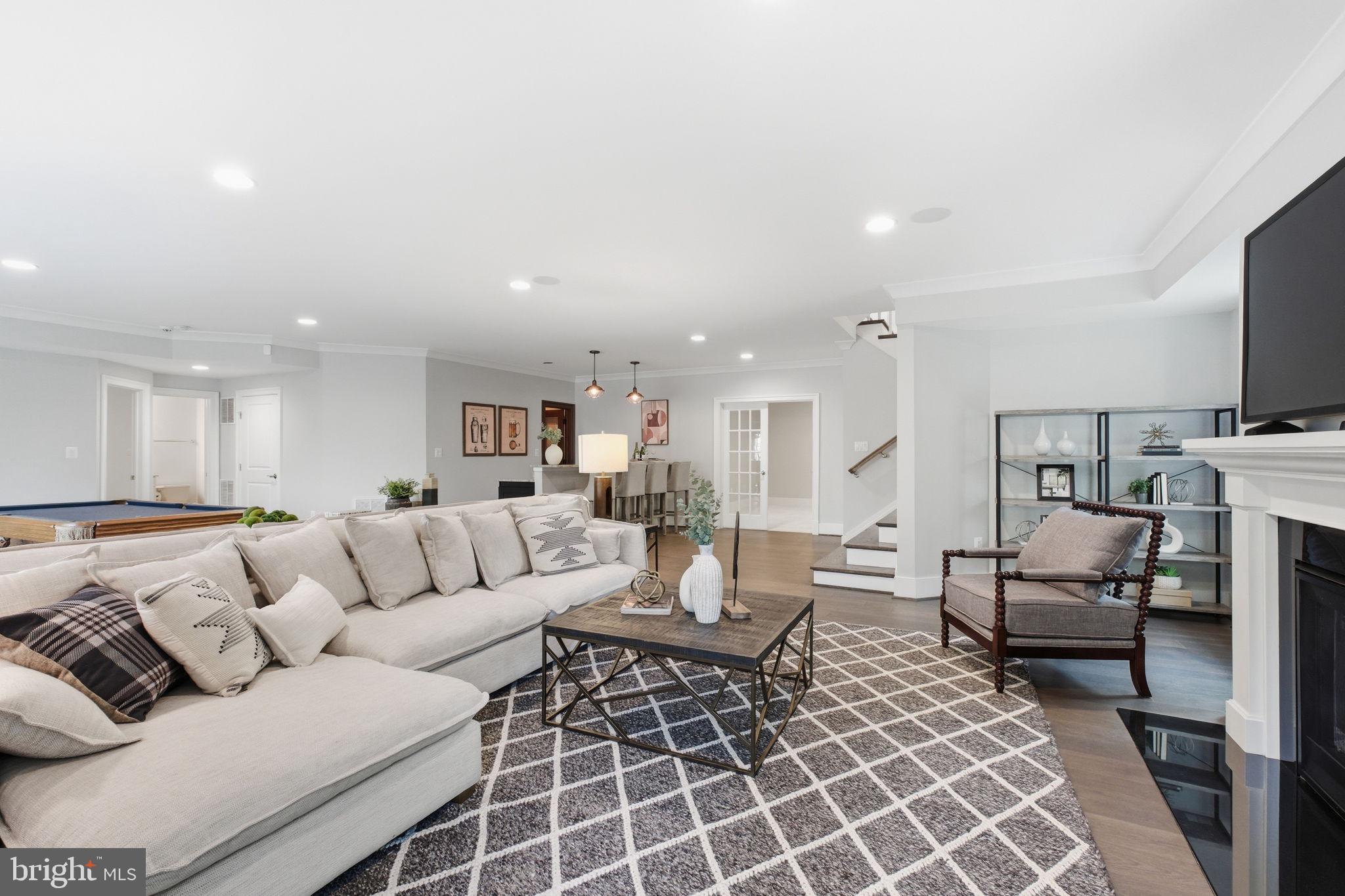 NORTH ARLINGTON - Residential