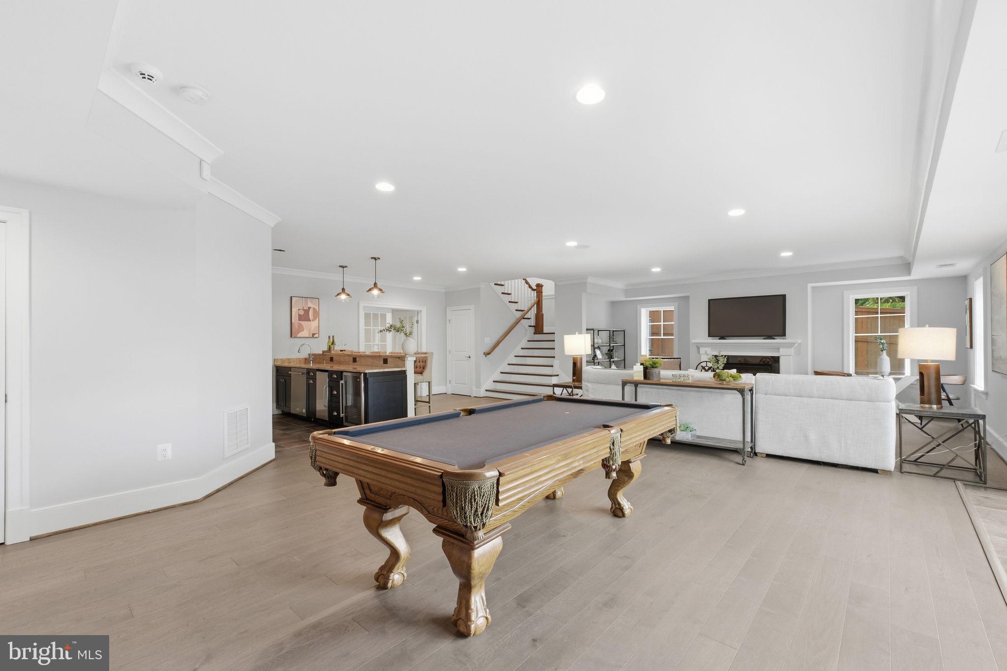 NORTH ARLINGTON - Residential