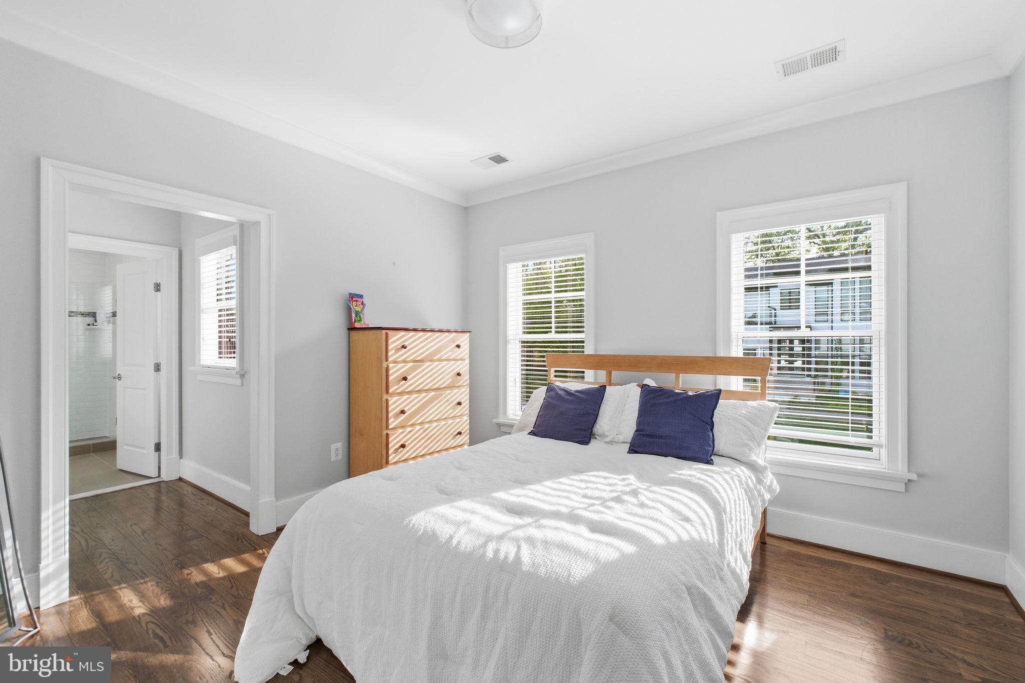 NORTH ARLINGTON - Residential