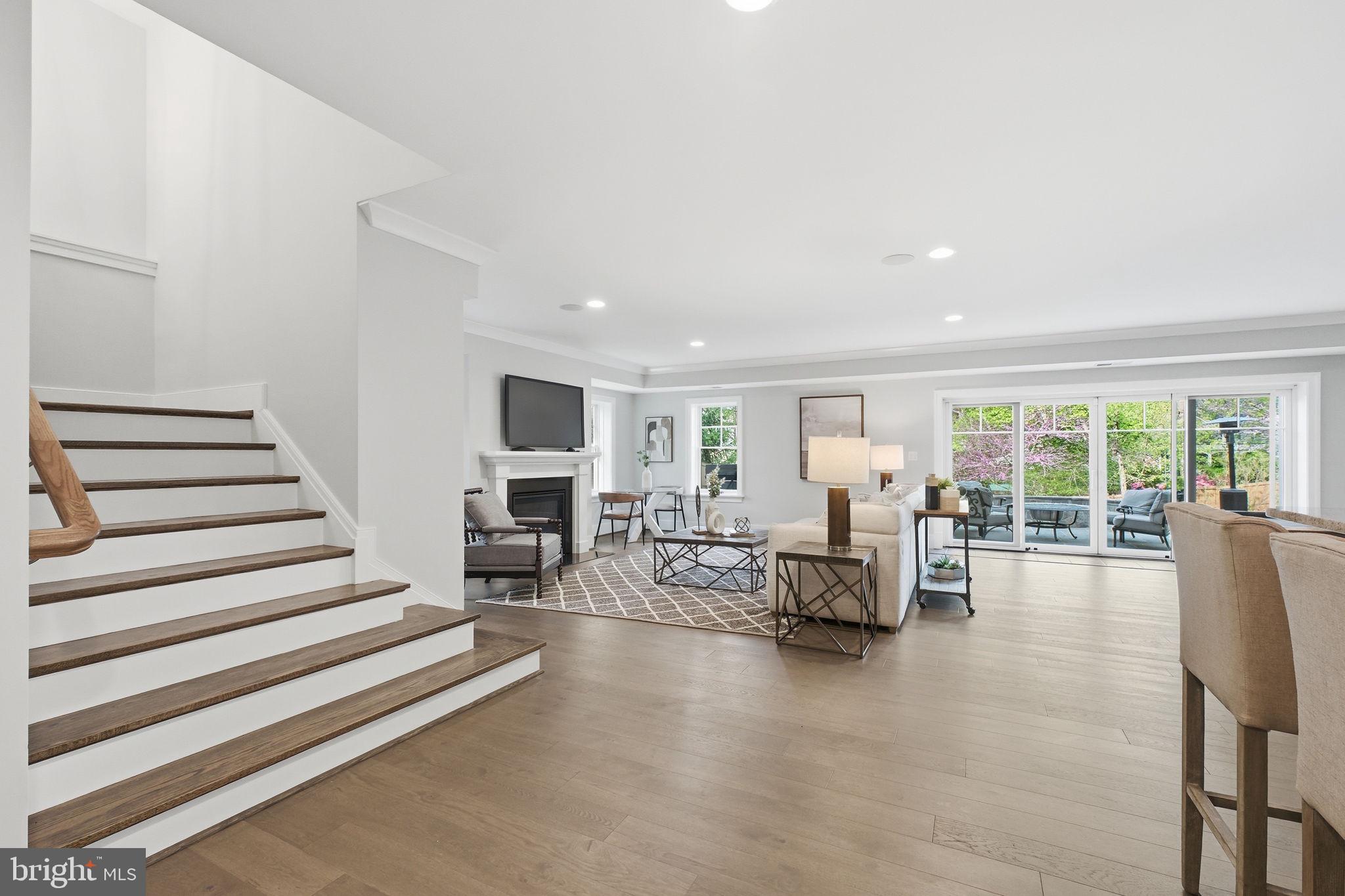 NORTH ARLINGTON - Residential