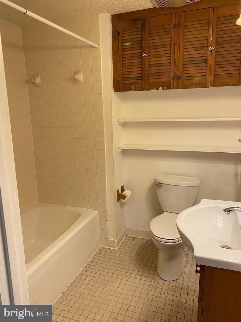 CARTERS COVE - Residential Lease