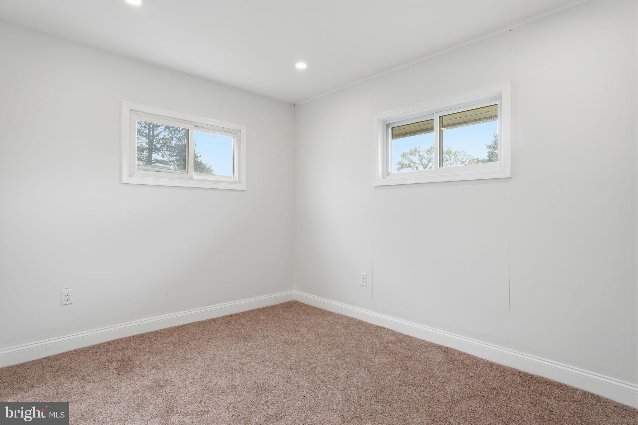 WHITEWOOD - Residential