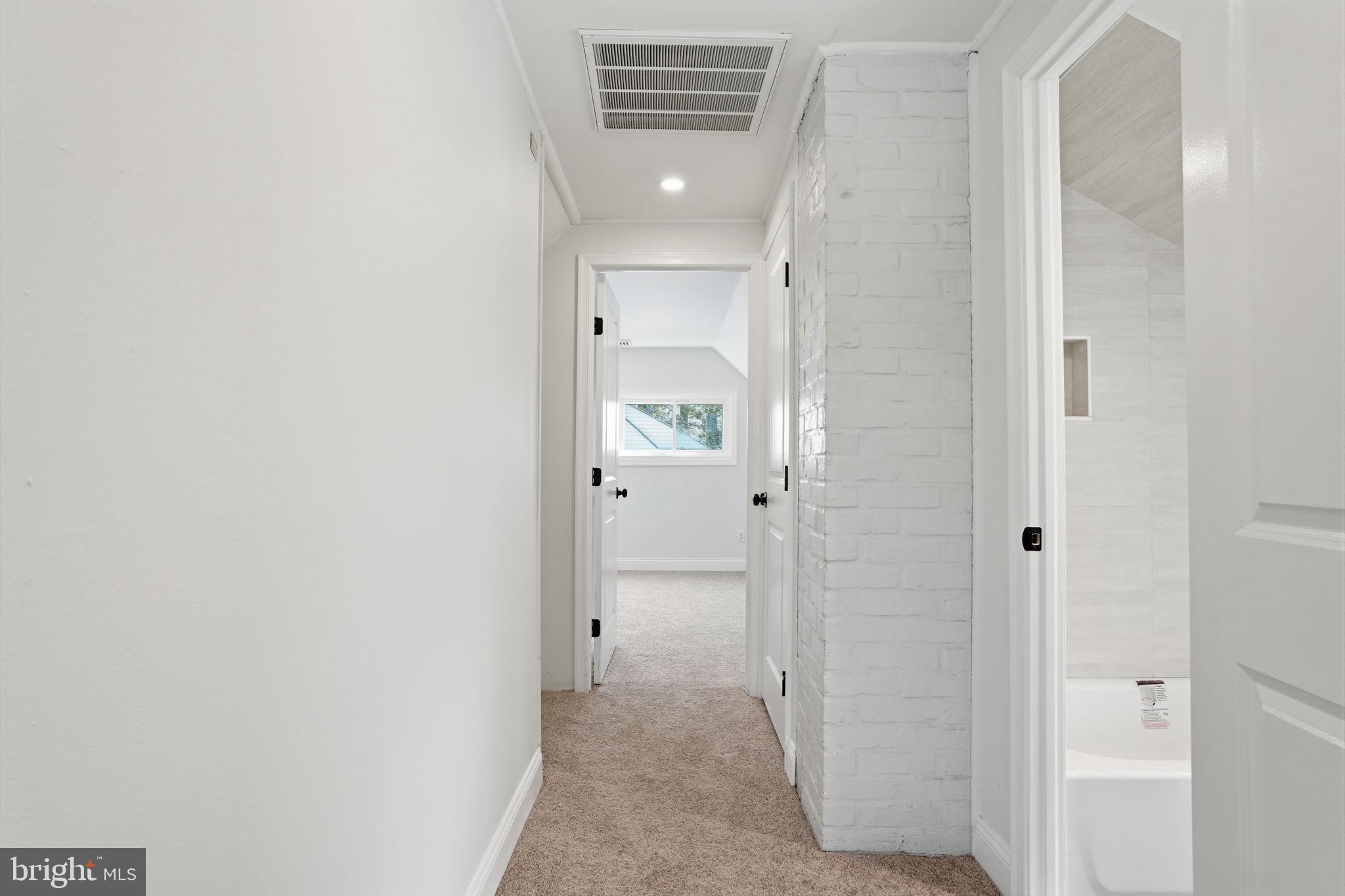 WHITEWOOD - Residential