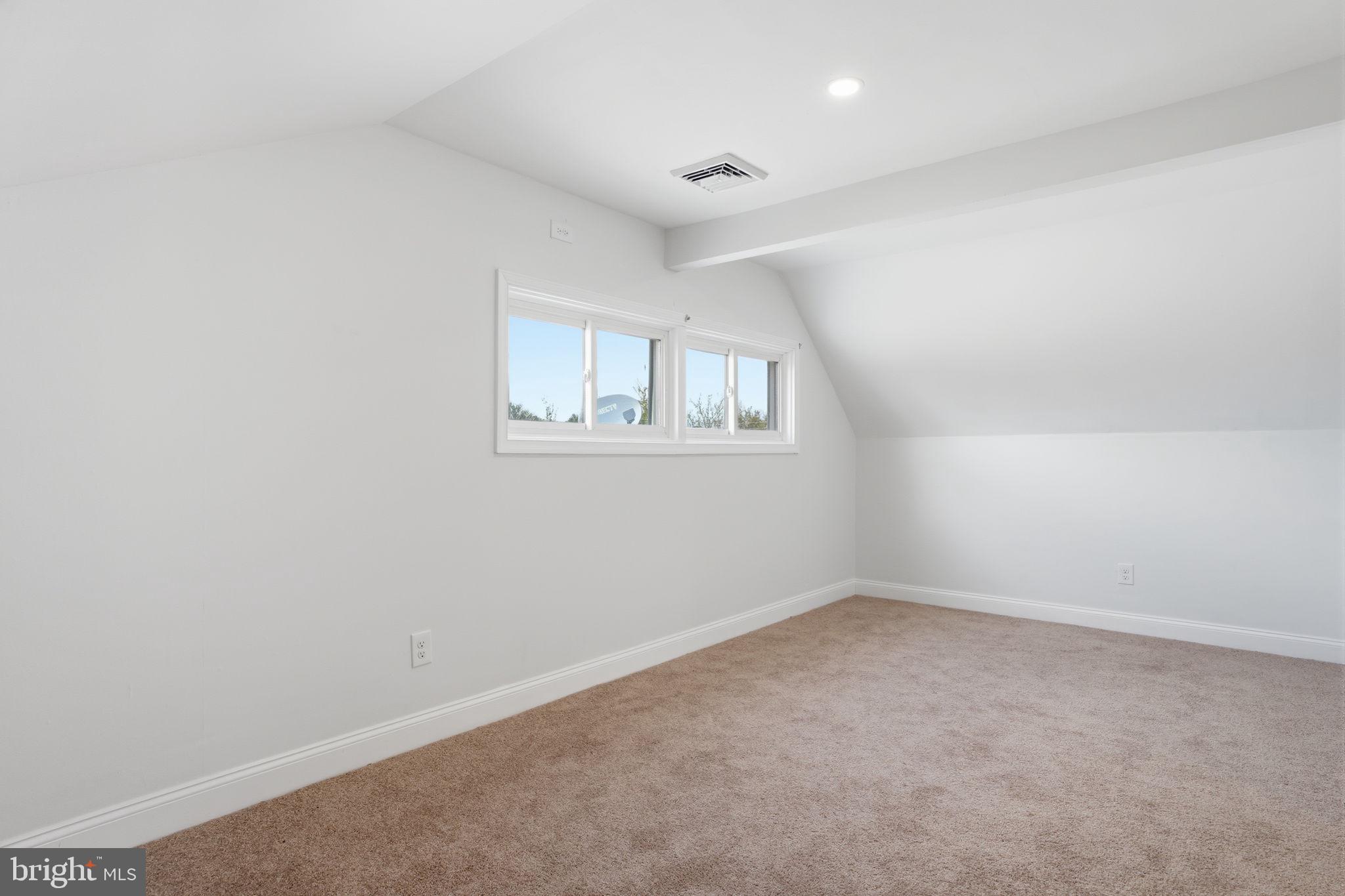 WHITEWOOD - Residential