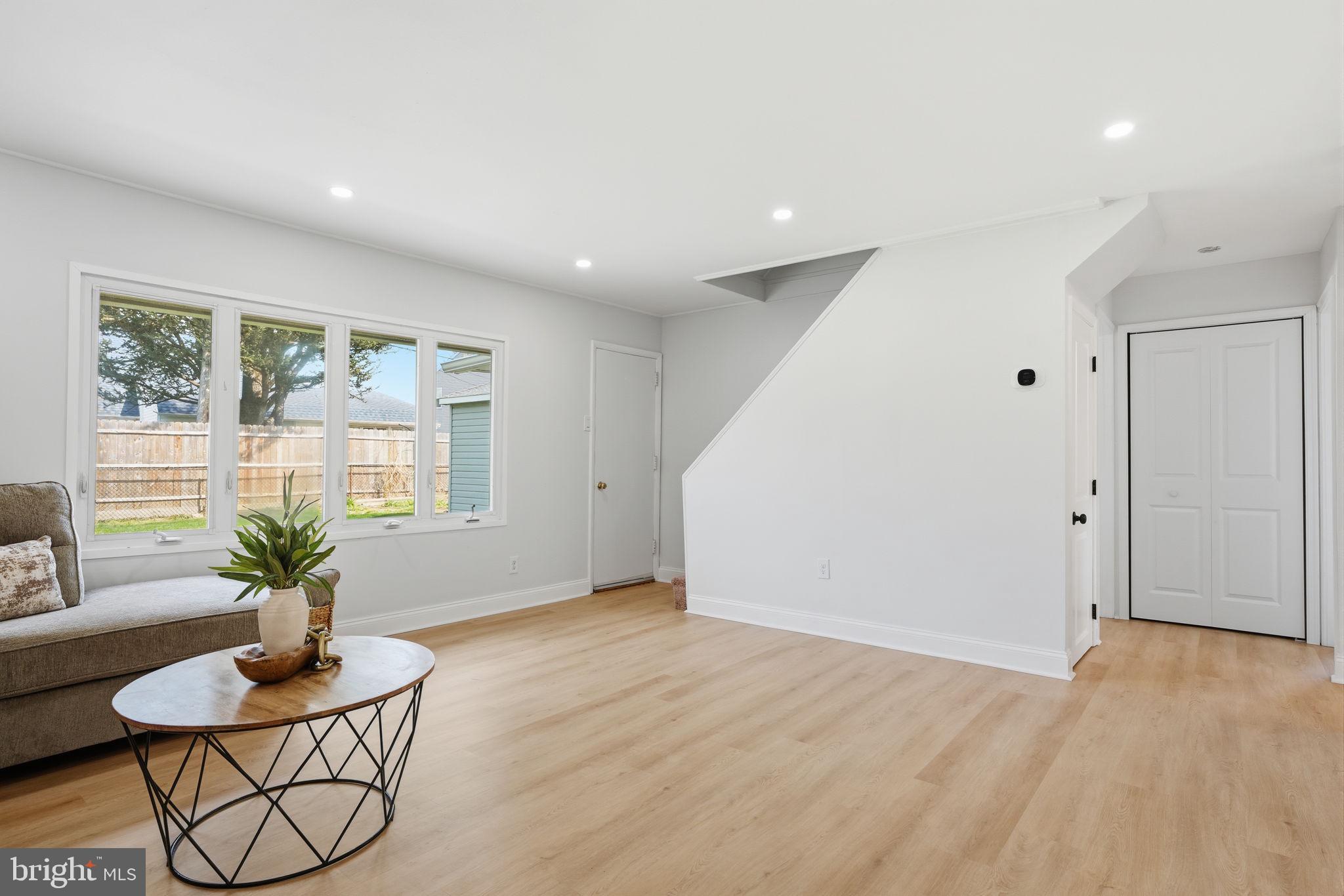 WHITEWOOD - Residential