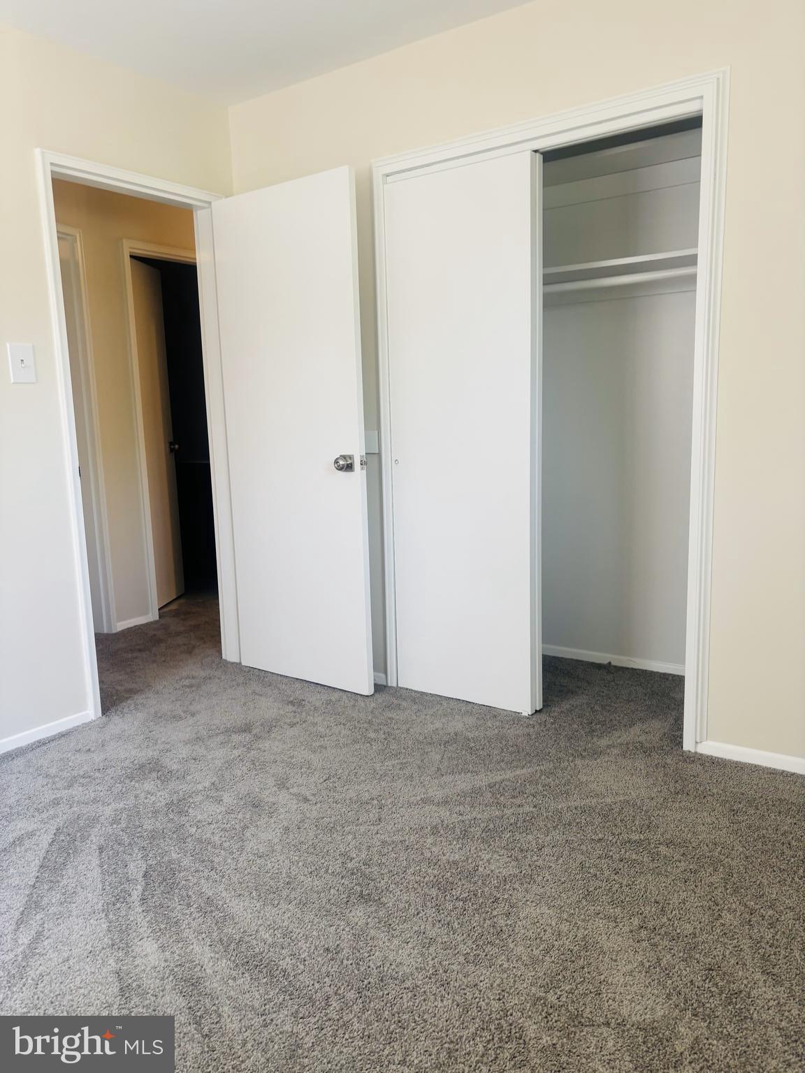 LANDOVER HILLS - Residential