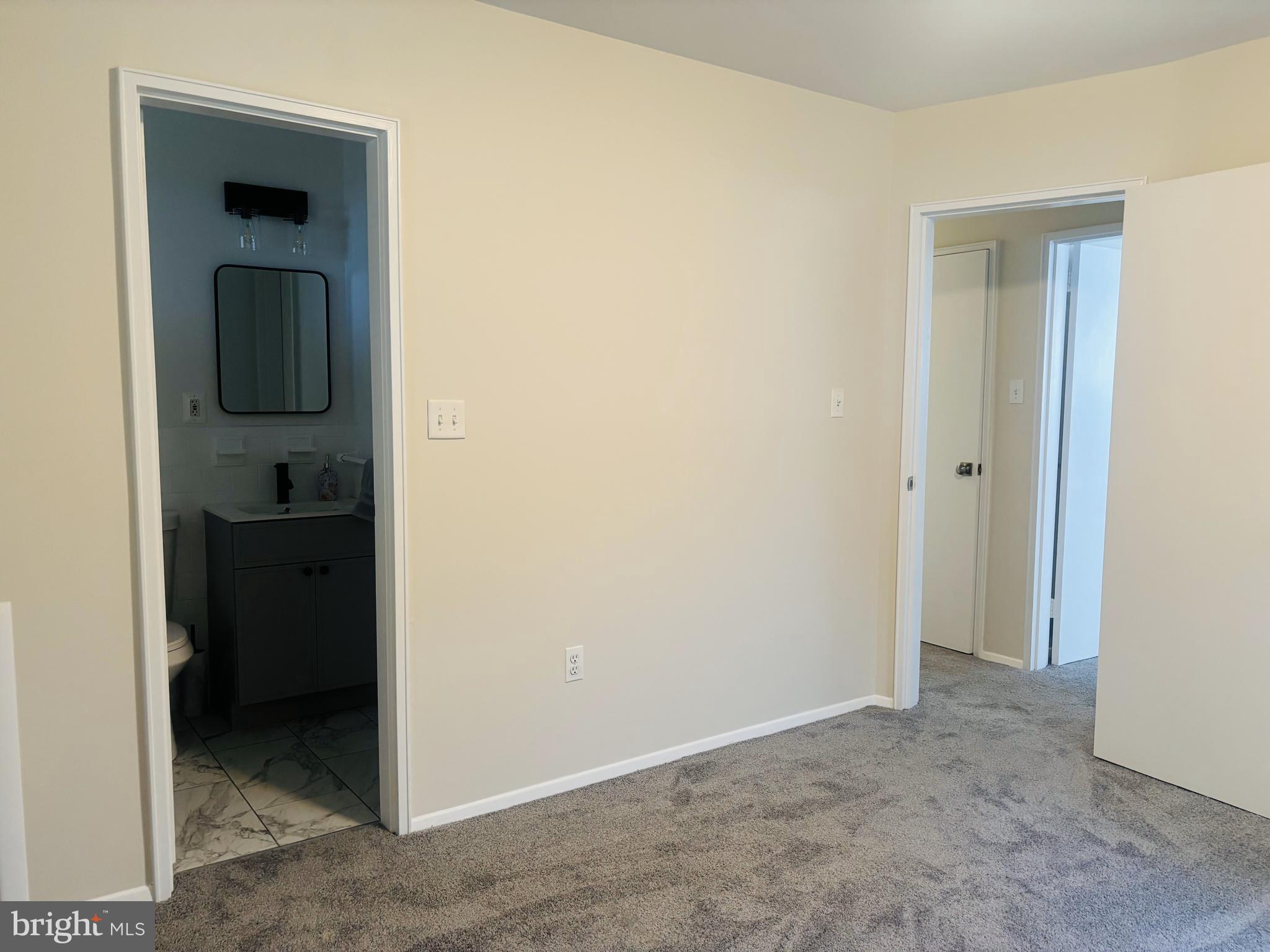 LANDOVER HILLS - Residential