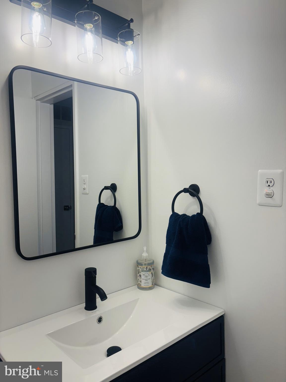 LANDOVER HILLS - Residential