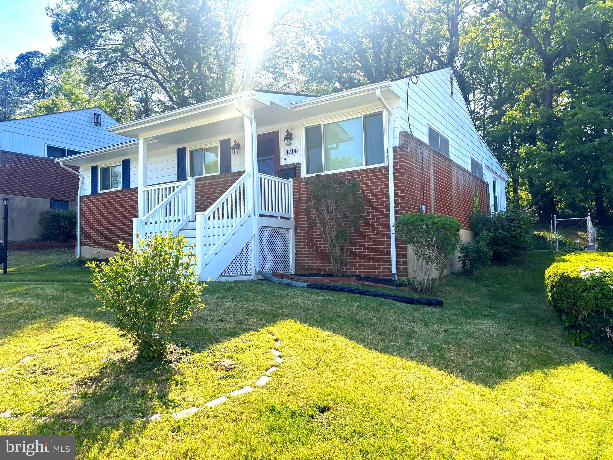 LANDOVER HILLS - Residential