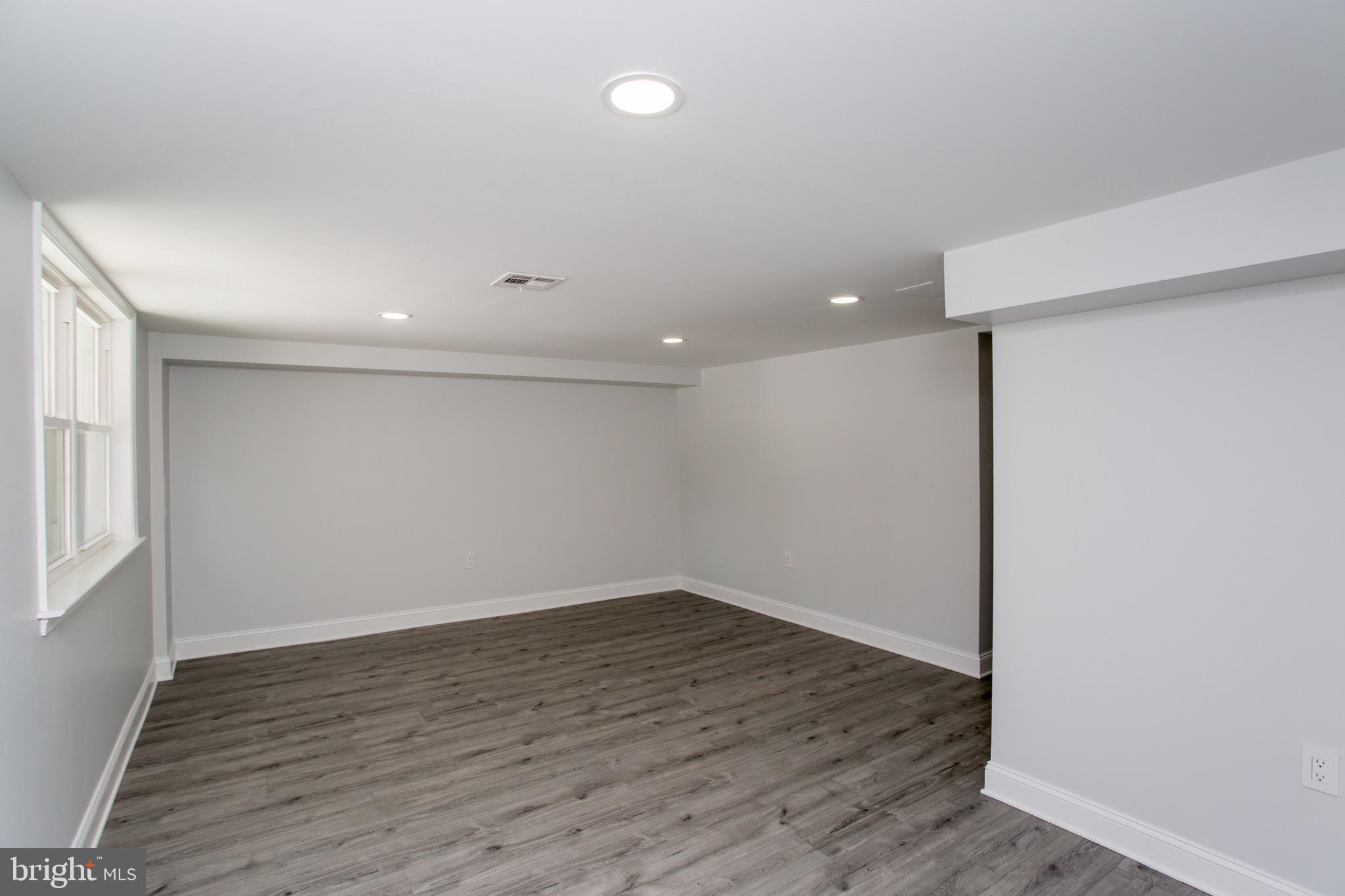 WALTON PARK - Residential