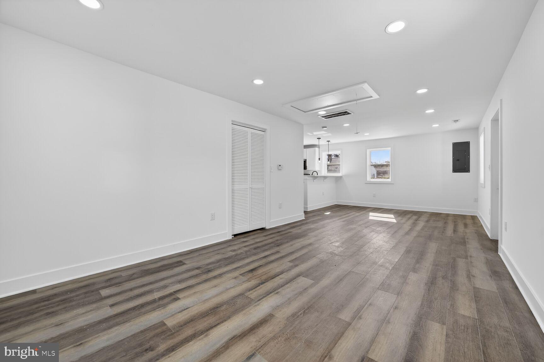 BRADBURY HEIGHTS - Residential