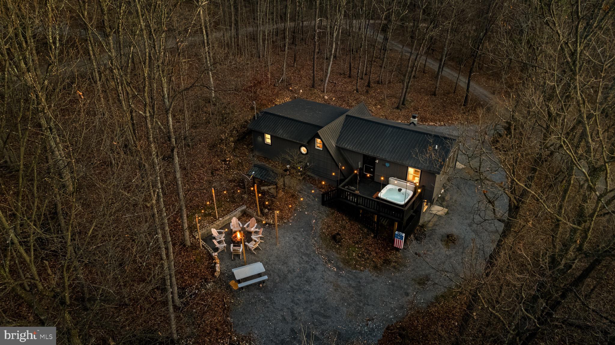 140 WILDWOOD LANE