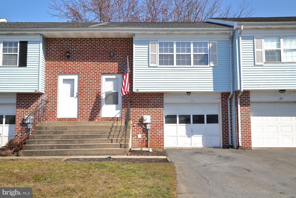 Photo of 140 Pickwick Place, Millersville, PA 17551 (MLS # PALA2047276)