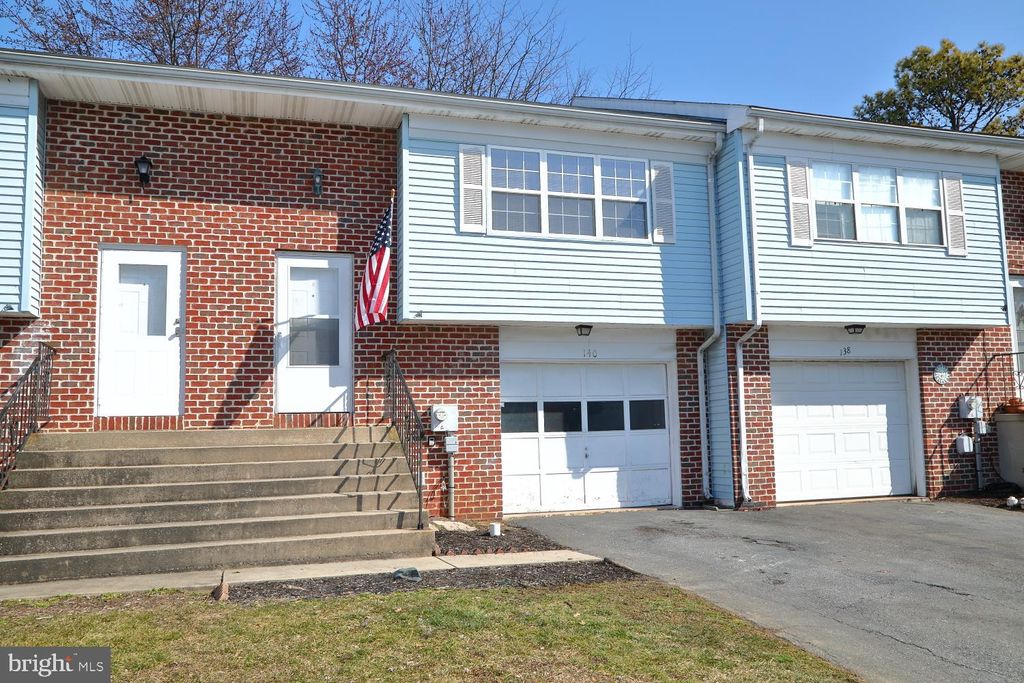 Photo of 140 Pickwick Place, Millersville, PA 17551 (MLS # PALA2047276)