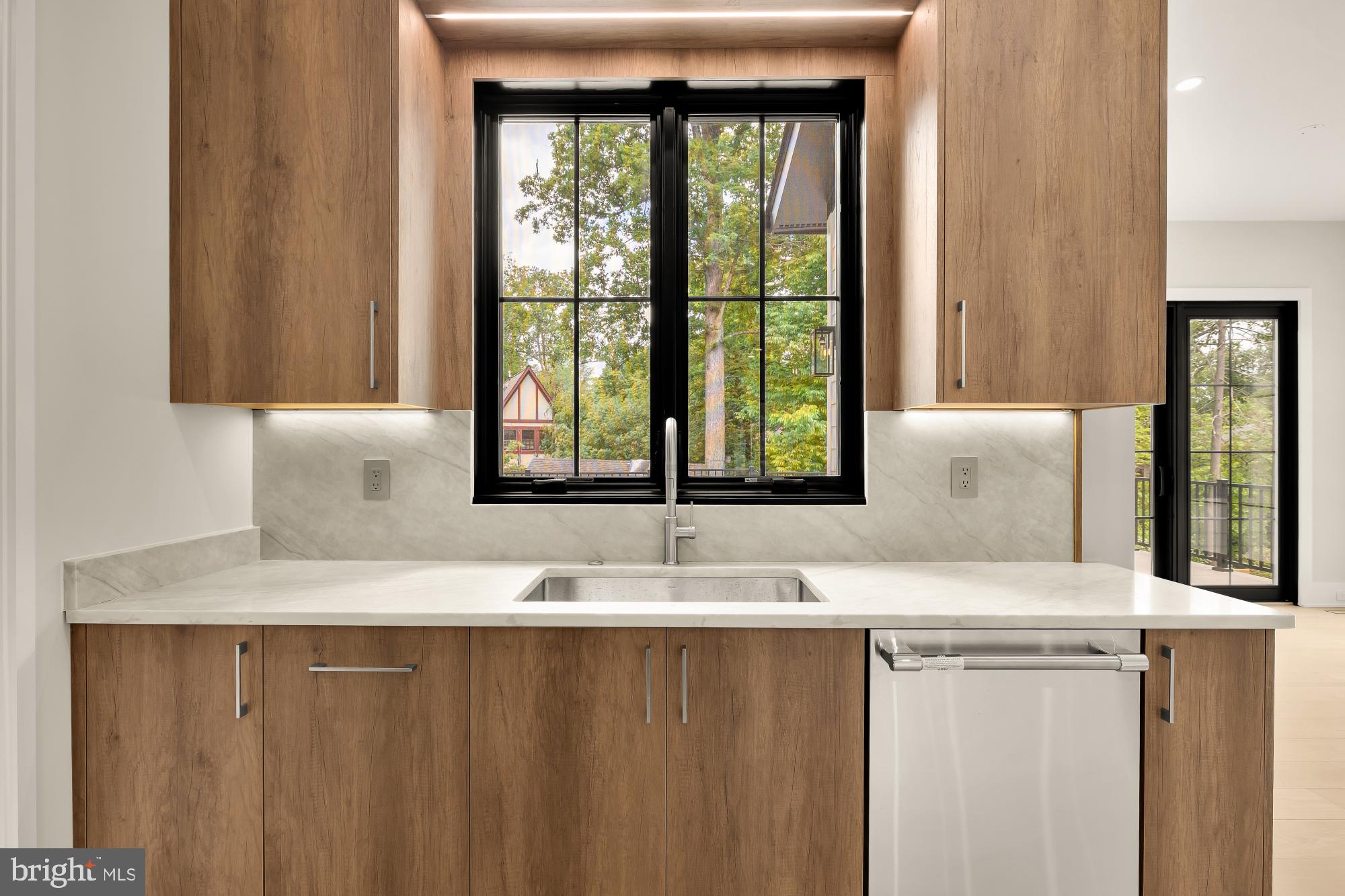 WOODHAVEN - Residential