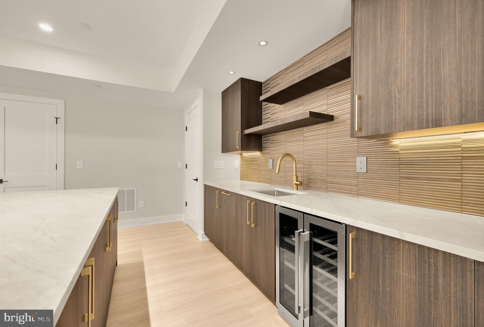 WOODHAVEN - Residential