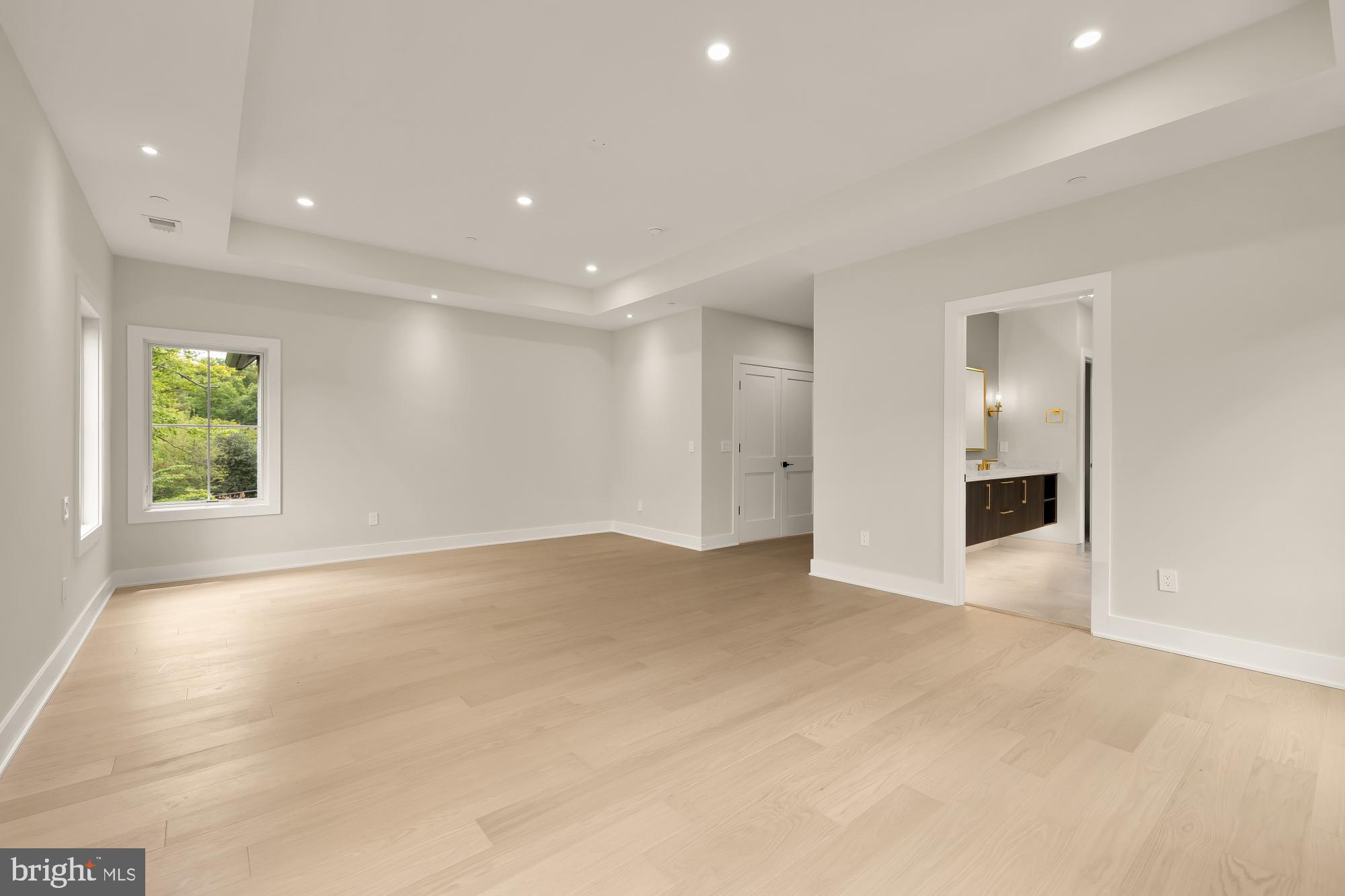 WOODHAVEN - Residential