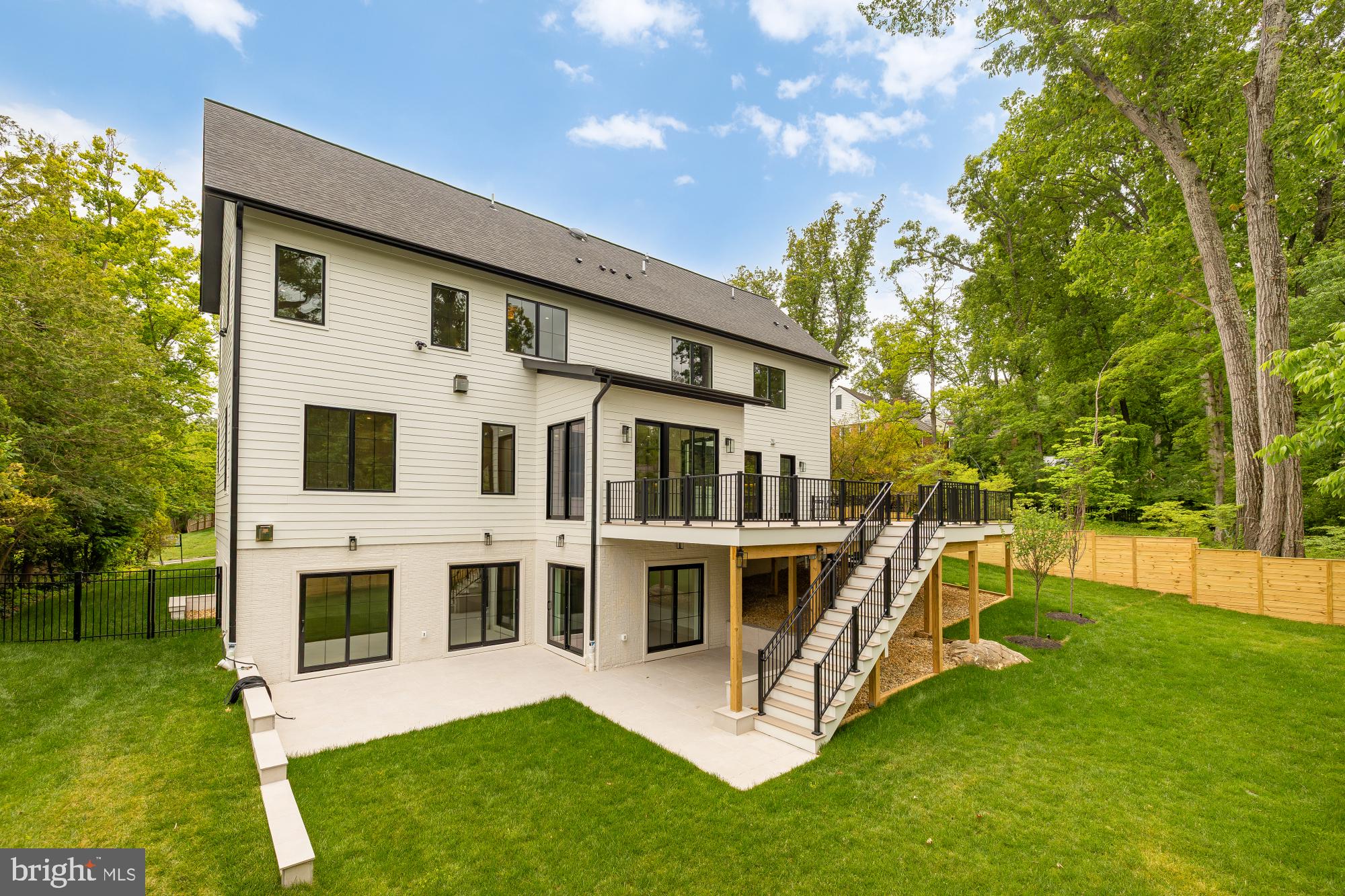 WOODHAVEN - Residential