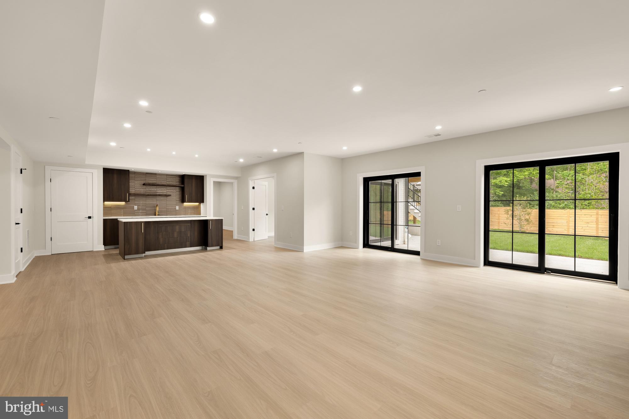 WOODHAVEN - Residential