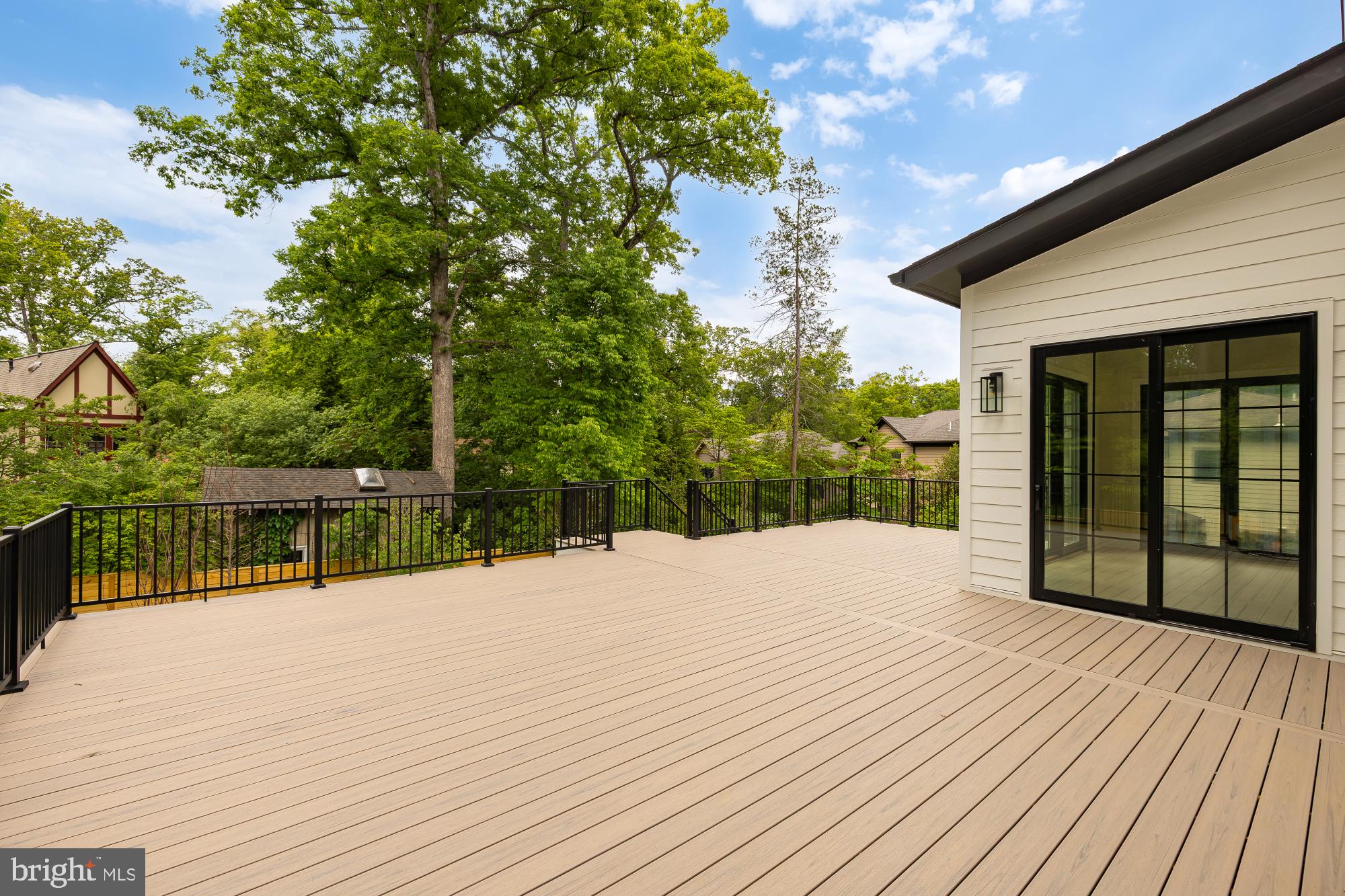 WOODHAVEN - Residential