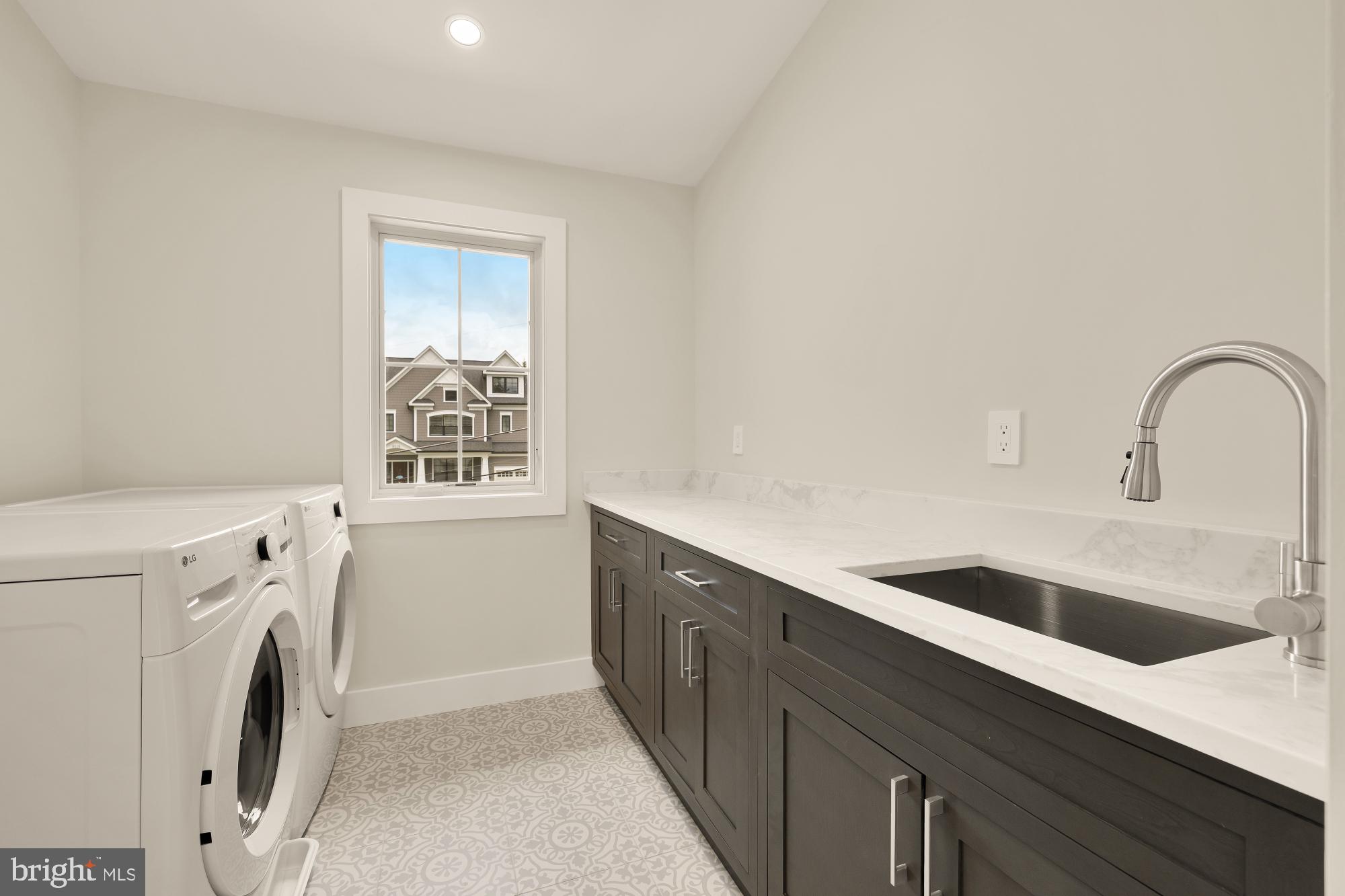 WOODHAVEN - Residential
