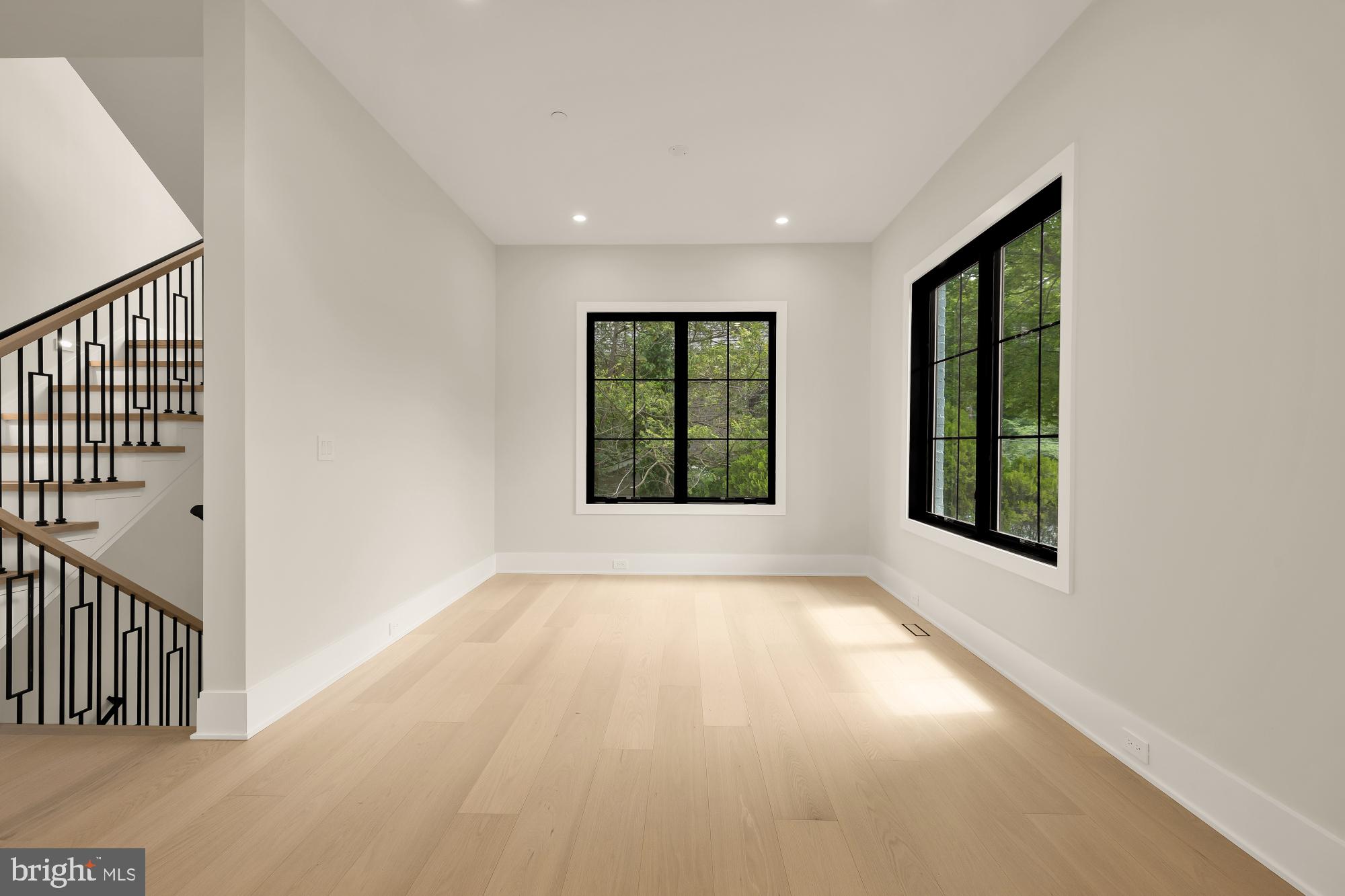 WOODHAVEN - Residential