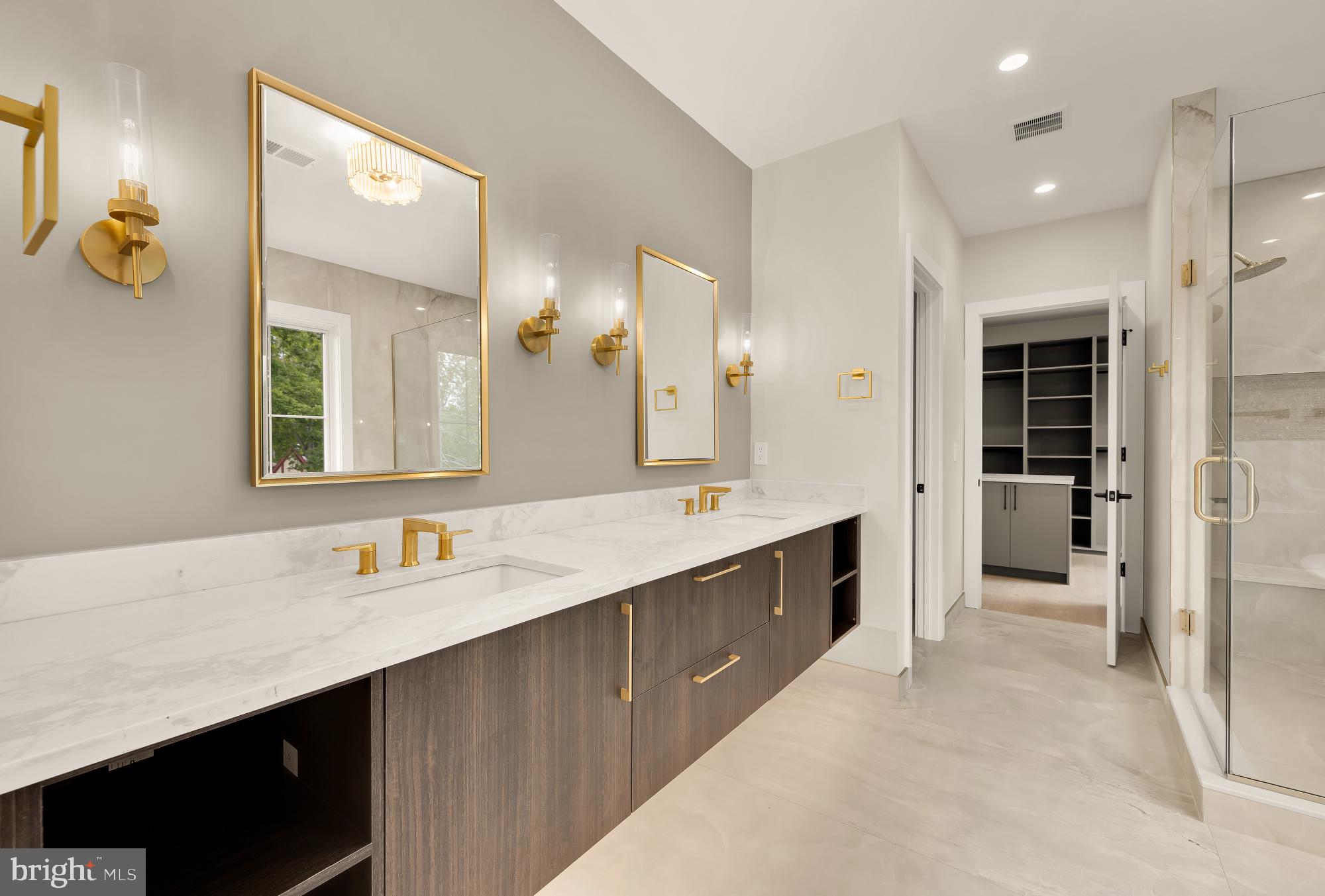 WOODHAVEN - Residential