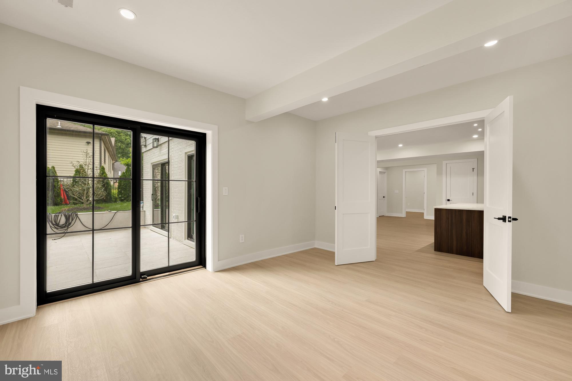 WOODHAVEN - Residential