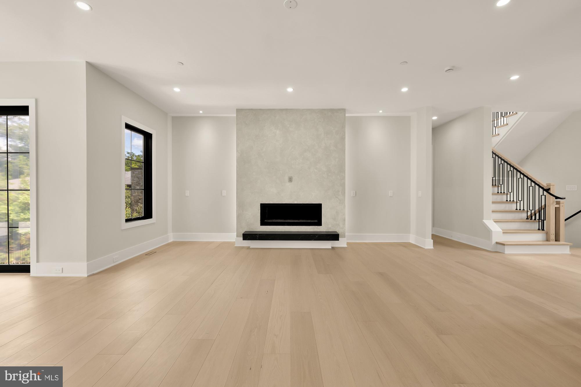 WOODHAVEN - Residential