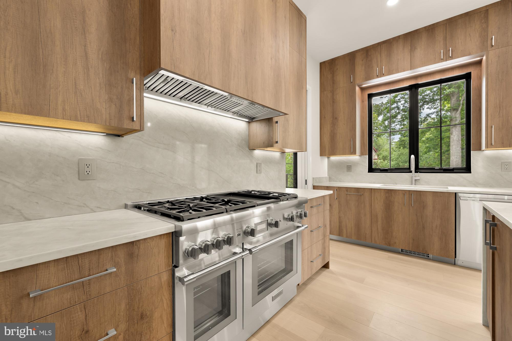 WOODHAVEN - Residential