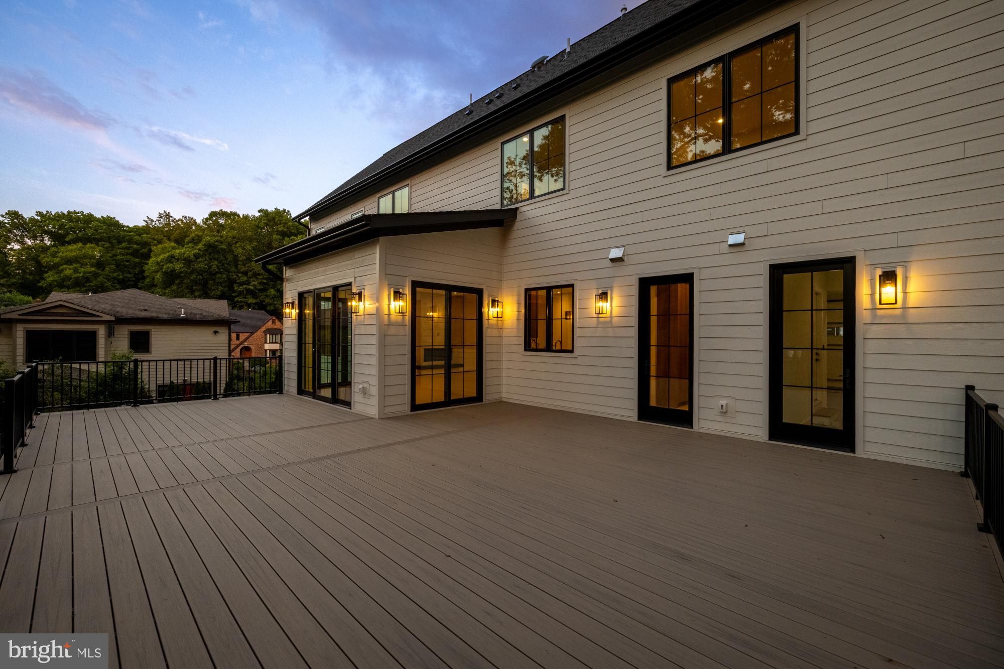 WOODHAVEN - Residential