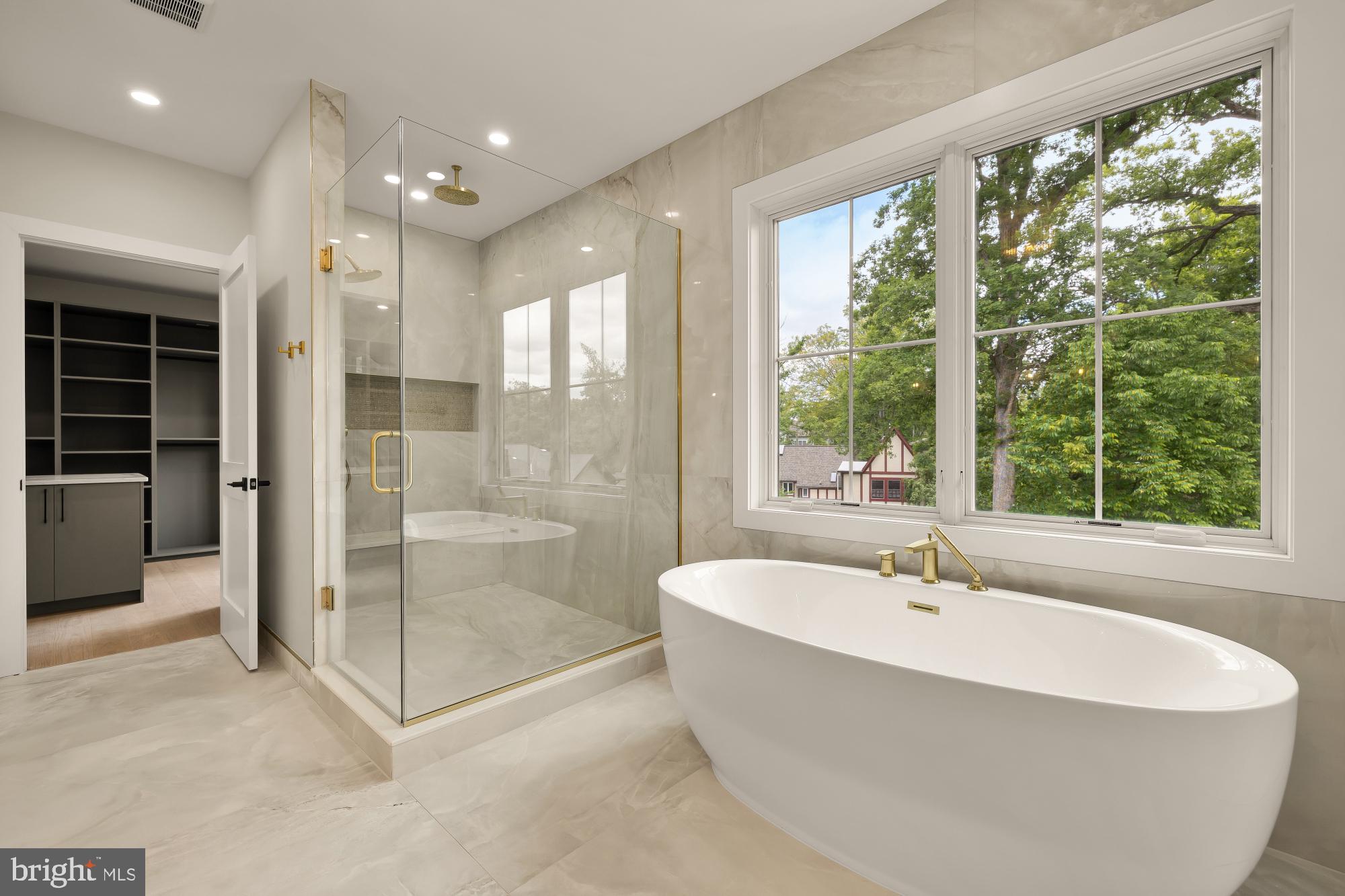 WOODHAVEN - Residential