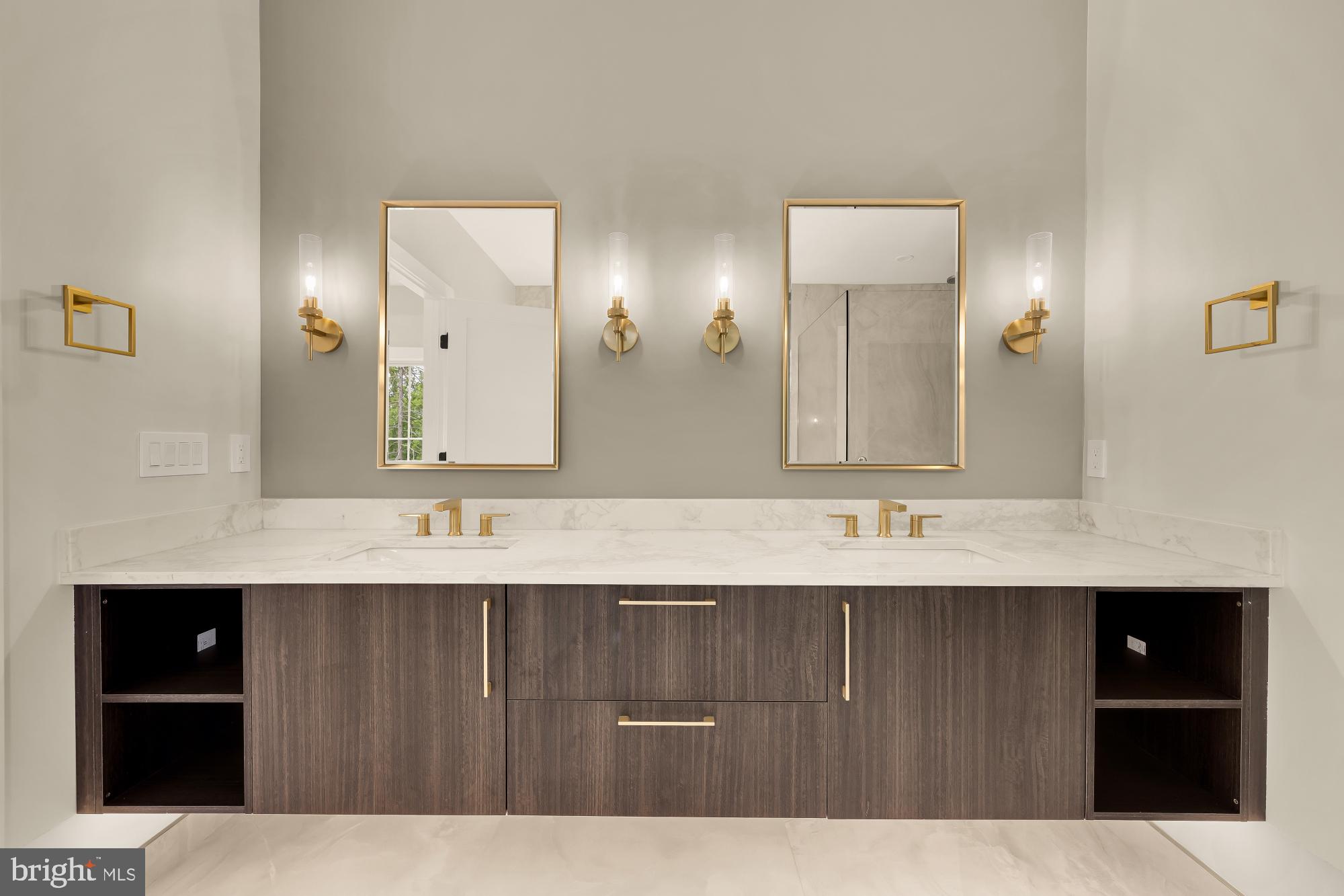 WOODHAVEN - Residential