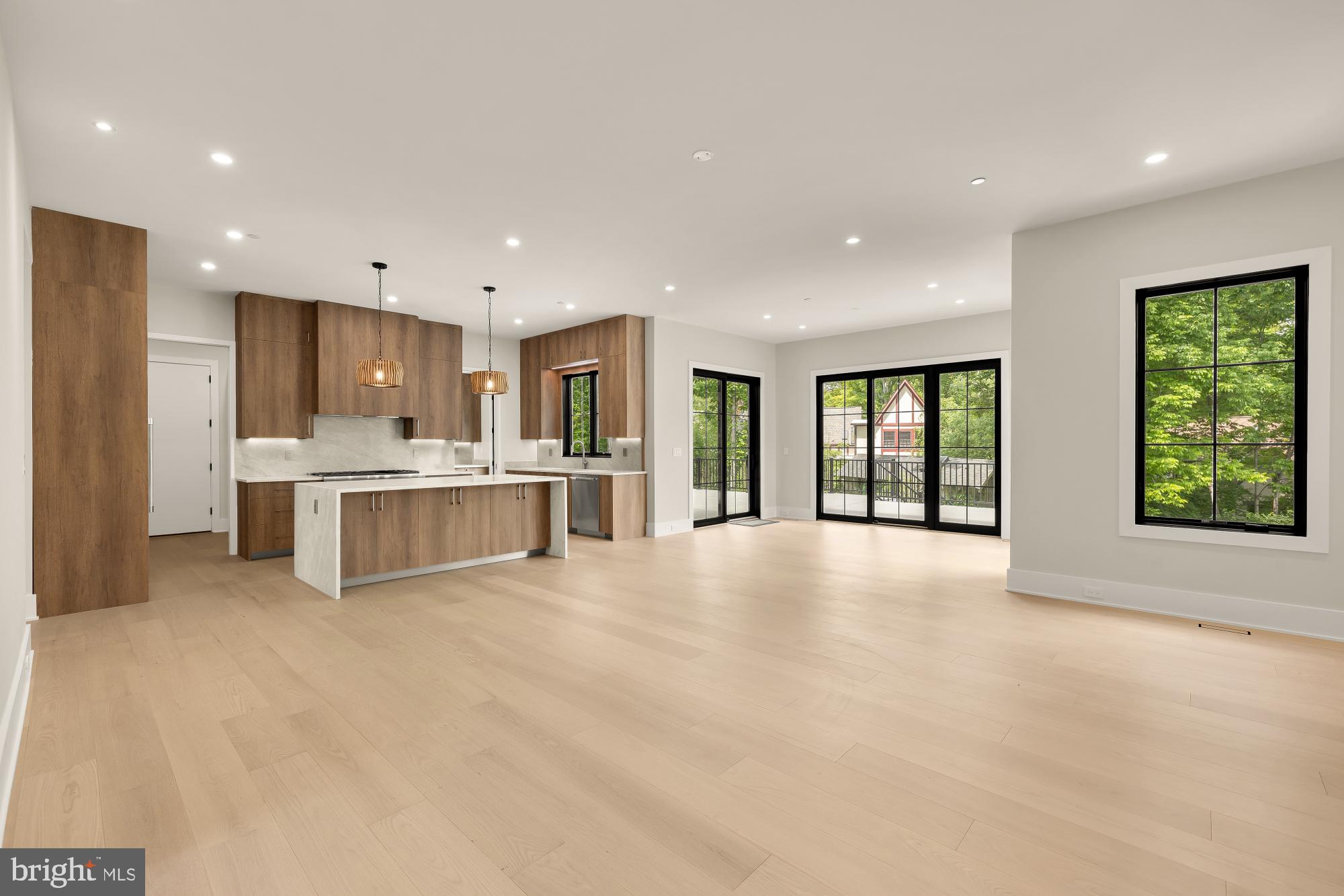 WOODHAVEN - Residential