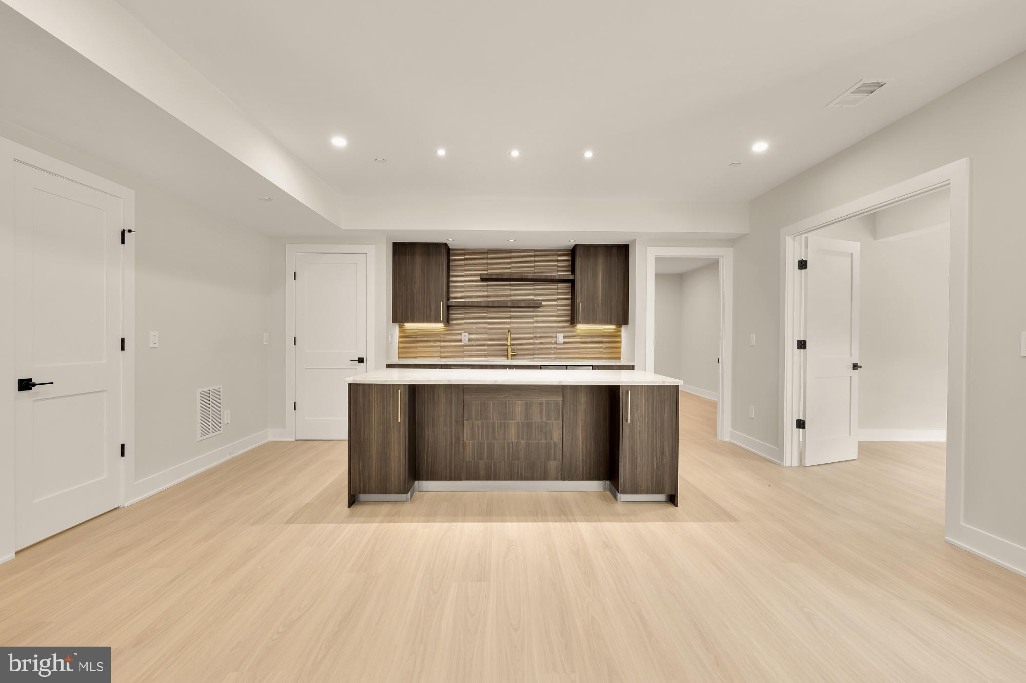 WOODHAVEN - Residential