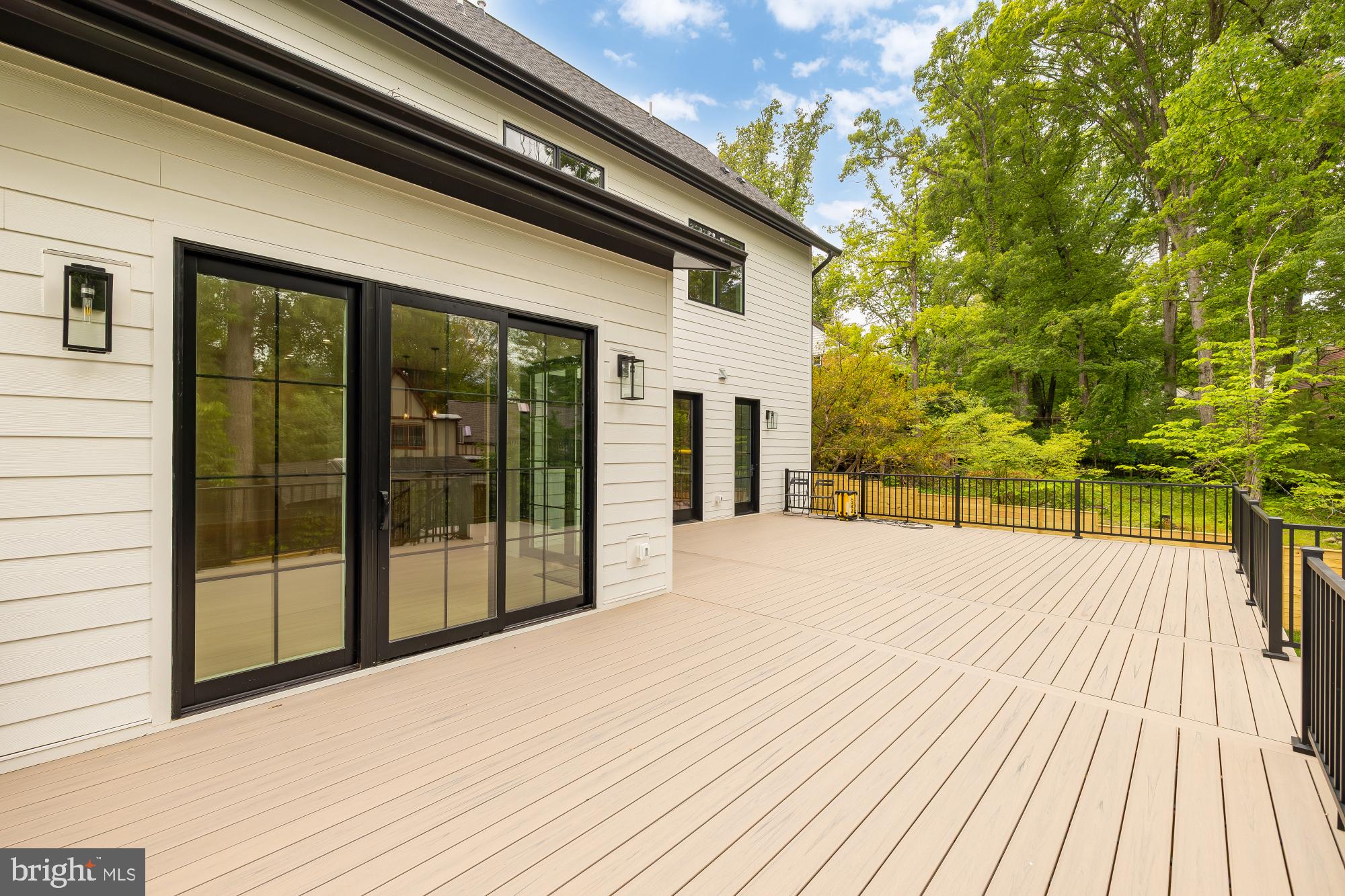 WOODHAVEN - Residential