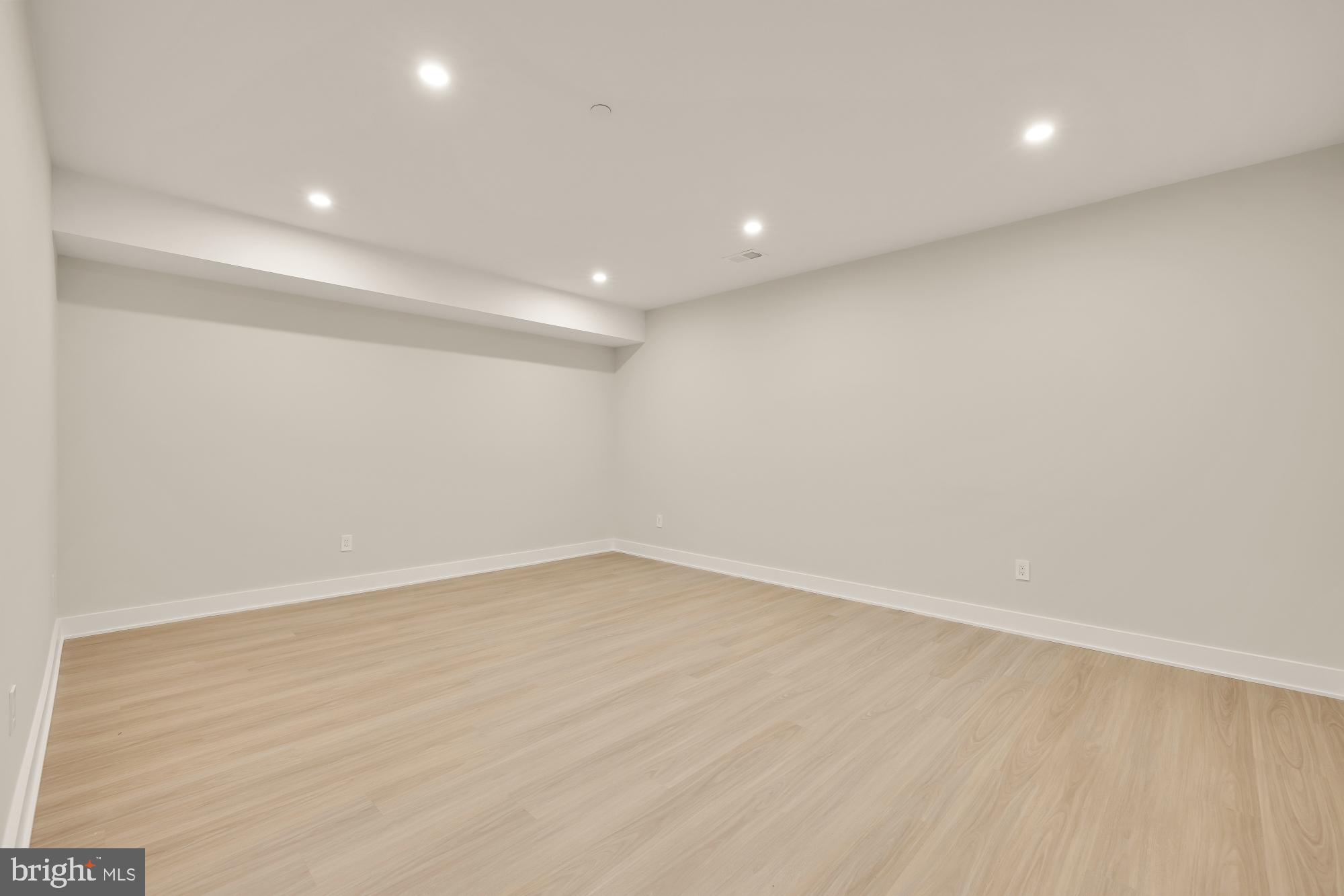 WOODHAVEN - Residential