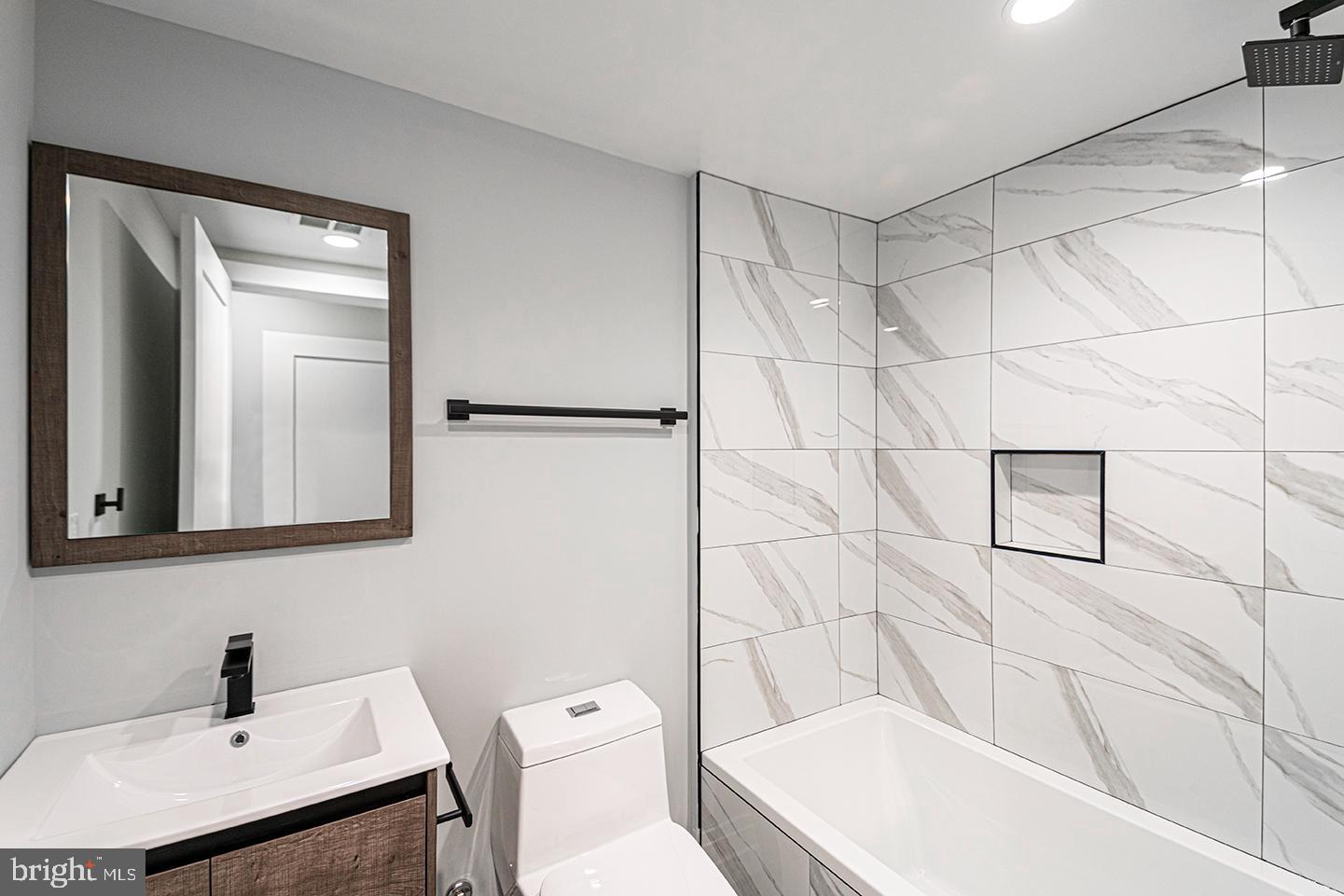 NORTHERN LIBERTIES - Residential Lease